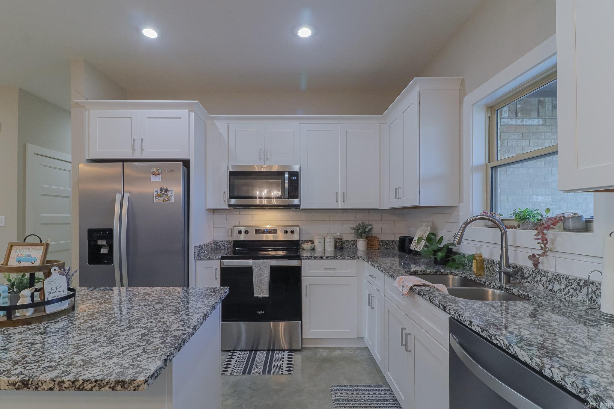 302 Hollis Street Property Photo 12