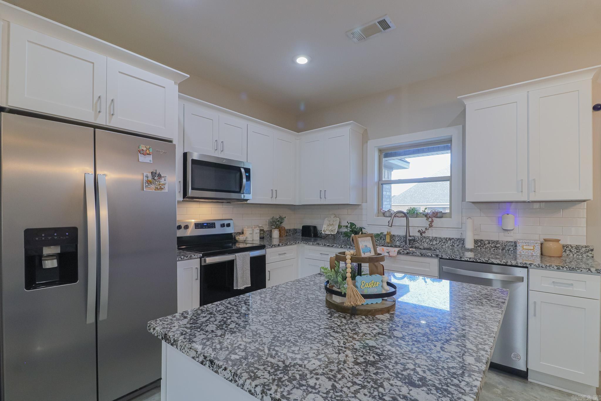 302 Hollis Street Property Photo 13