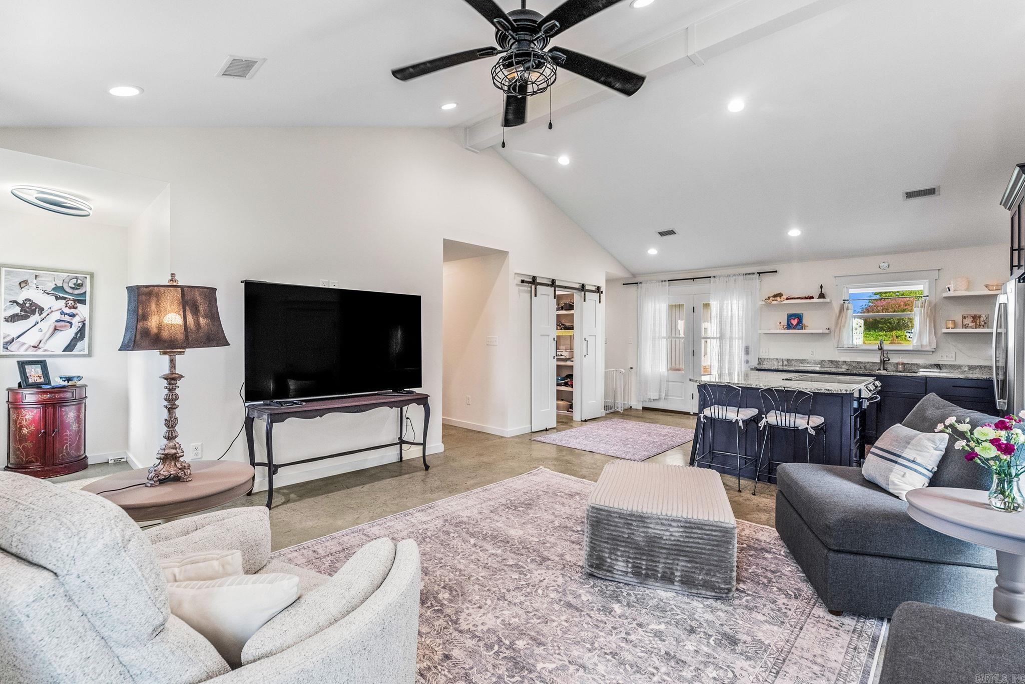 6 Mahan Property Photo 6