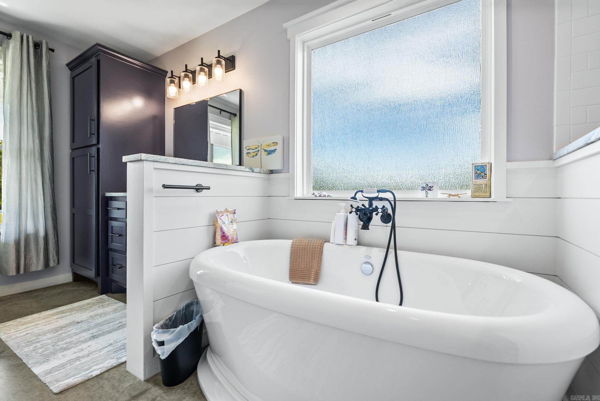 6 Mahan Property Photo 13