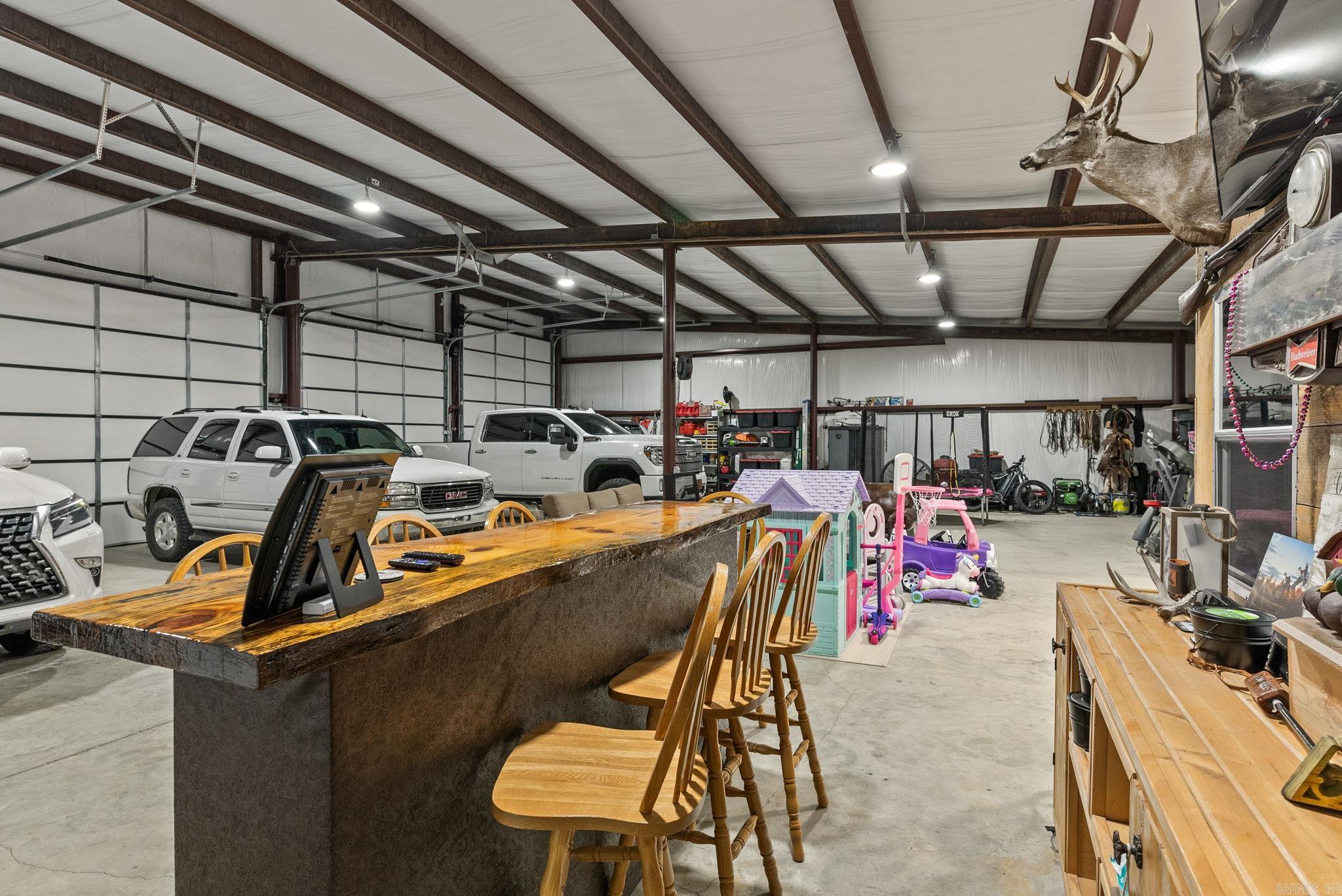 6 Mahan Property Photo 19