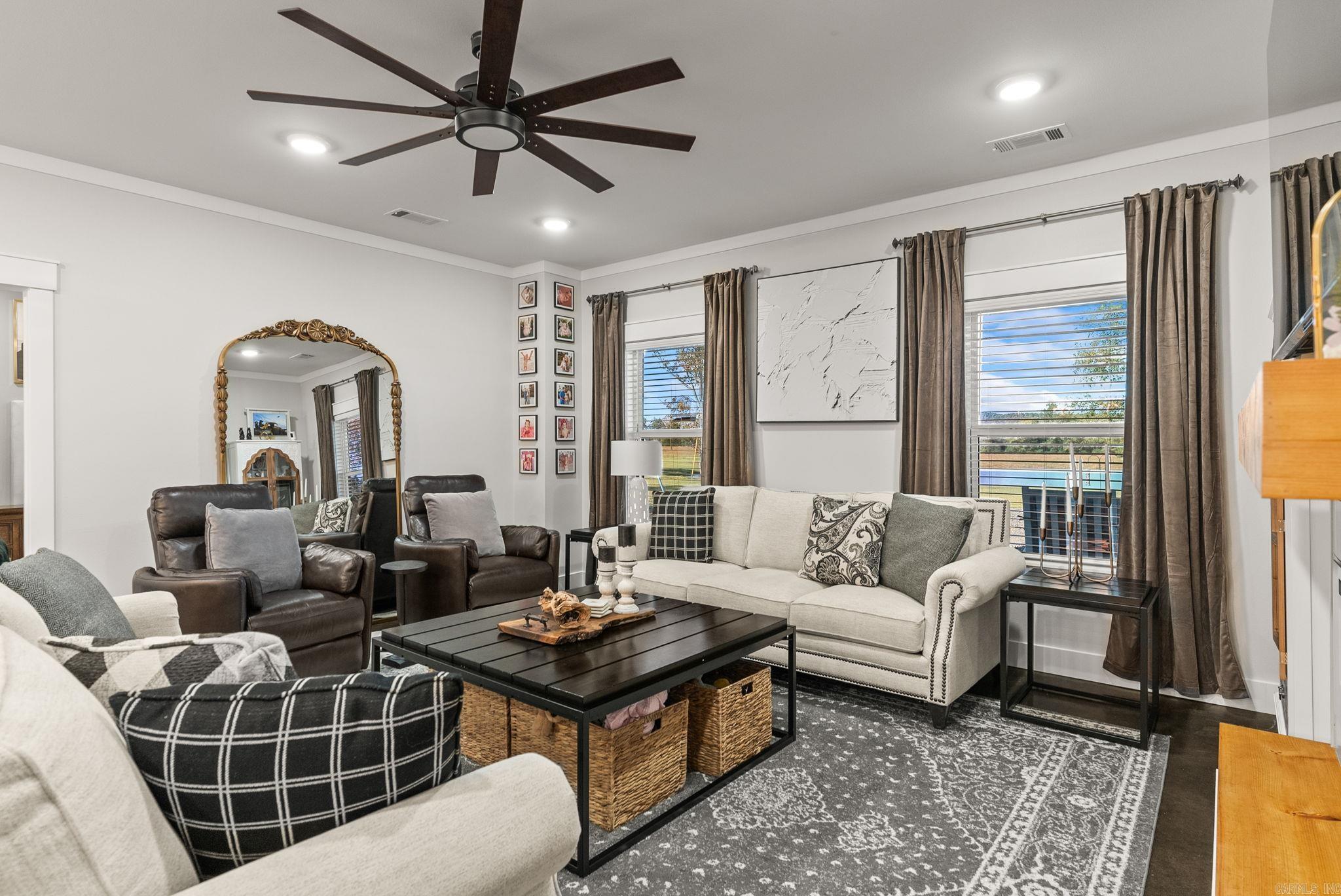 6 Mahan Property Photo 23