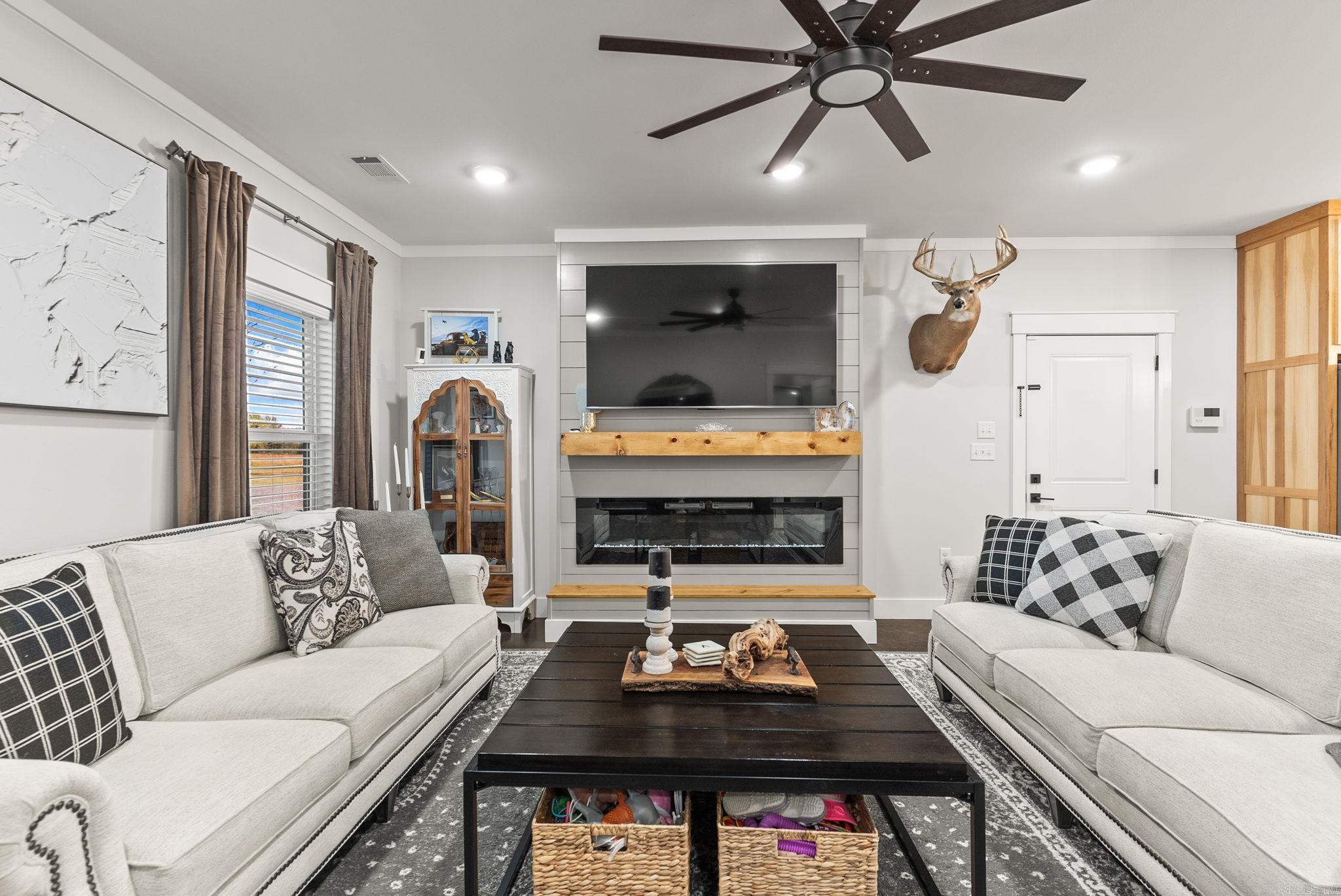 6 Mahan Property Photo 24