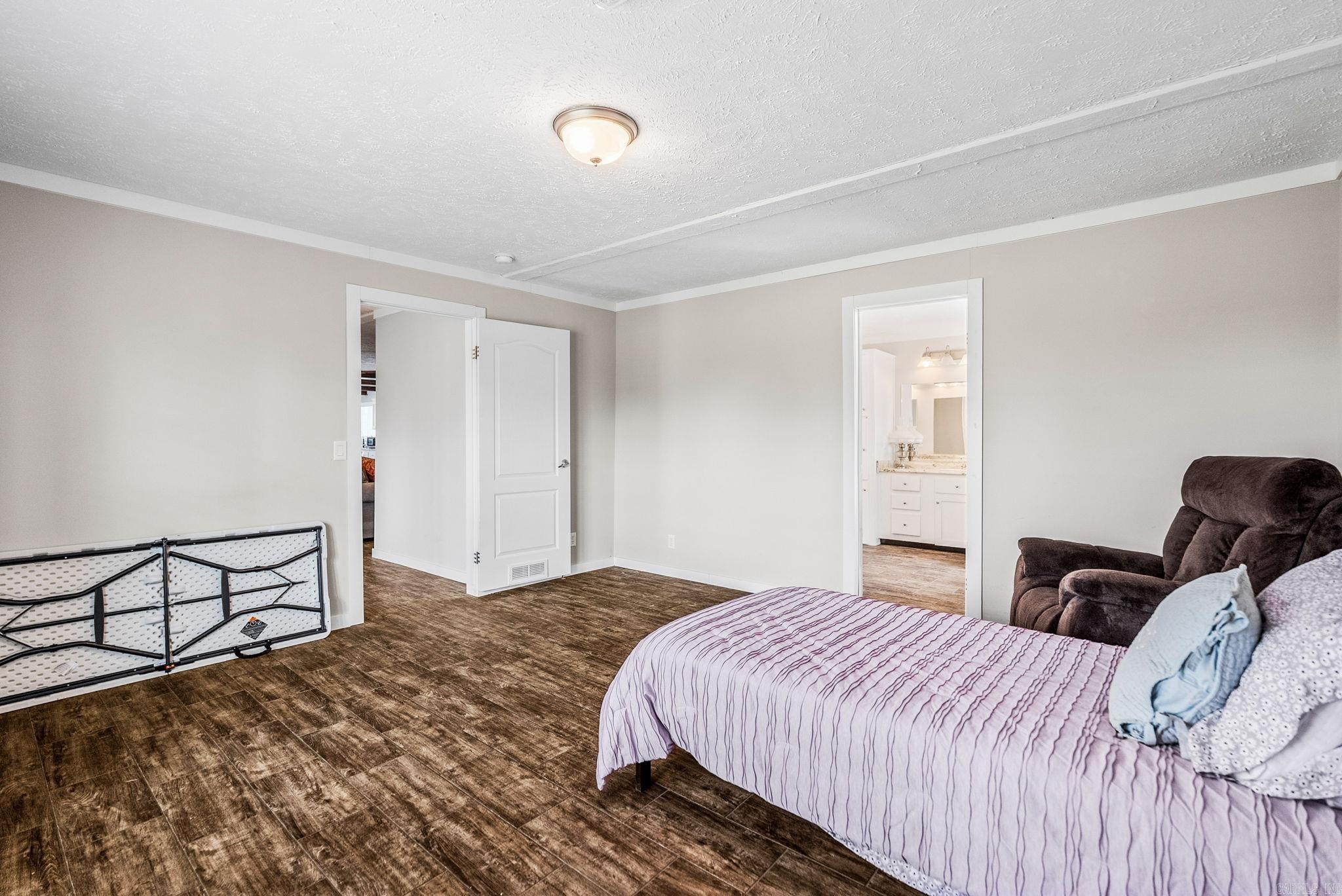 6 Mahan Property Photo 37