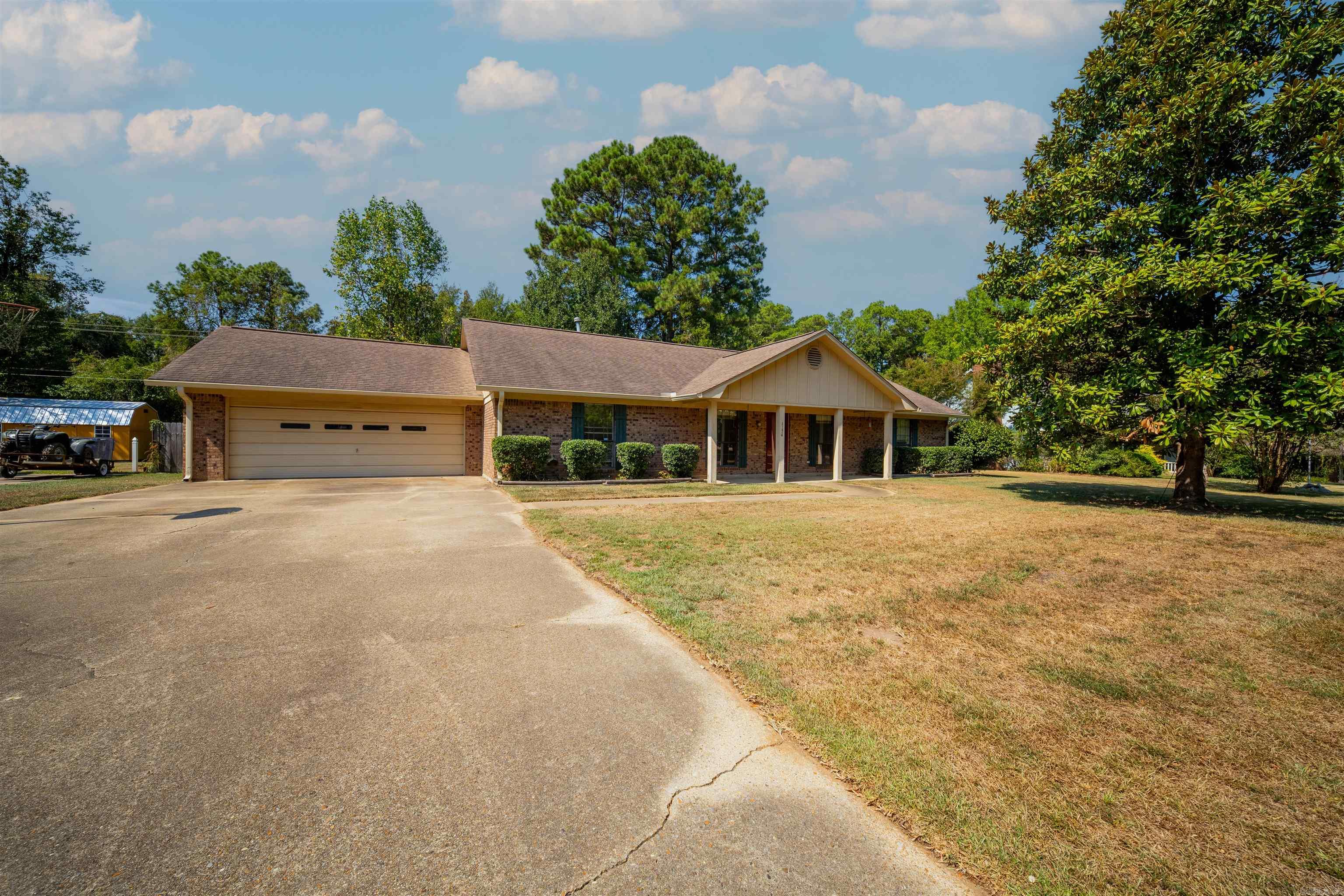1174 Fabre Circle Property Photo 1