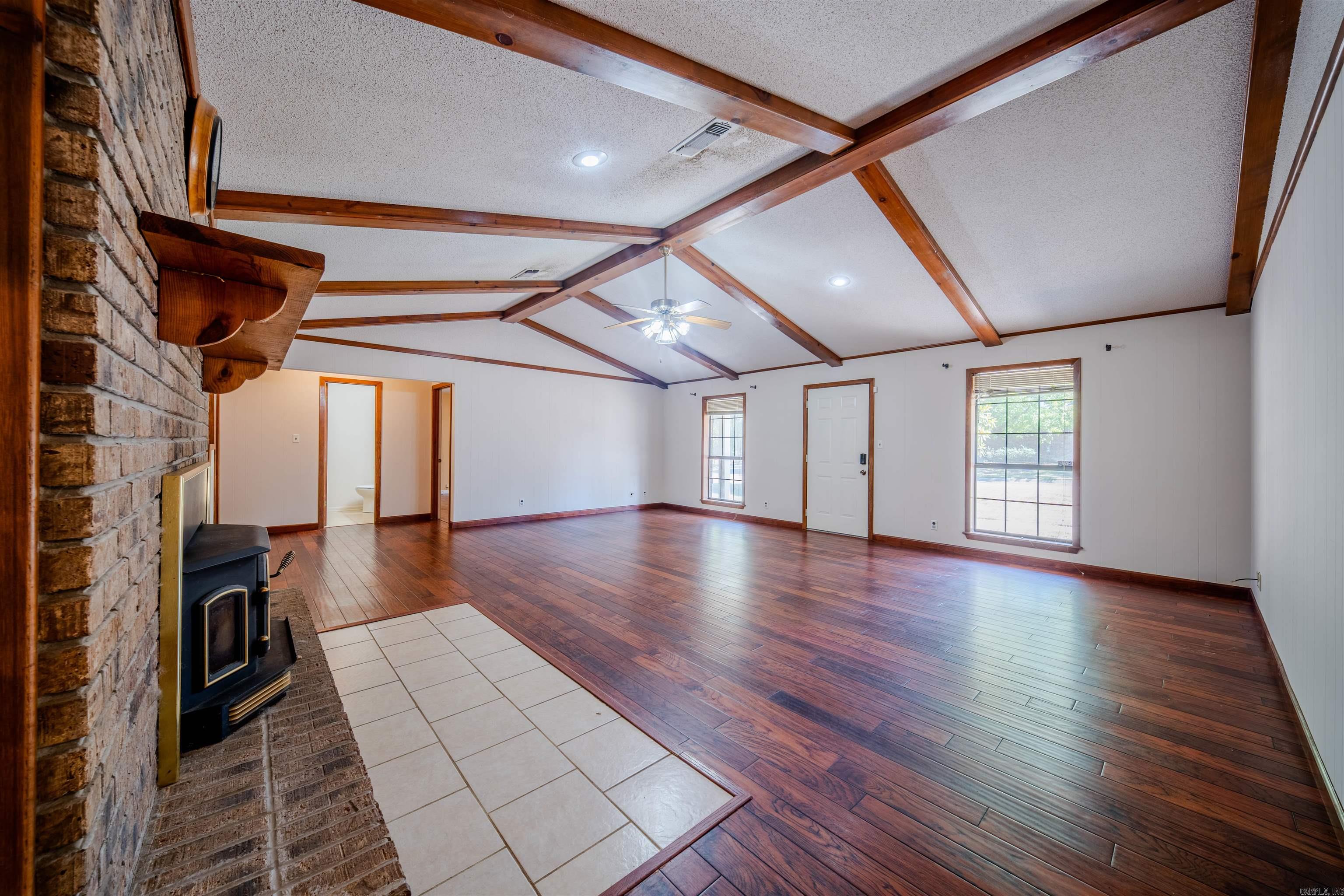 1174 Fabre Circle Property Photo 4