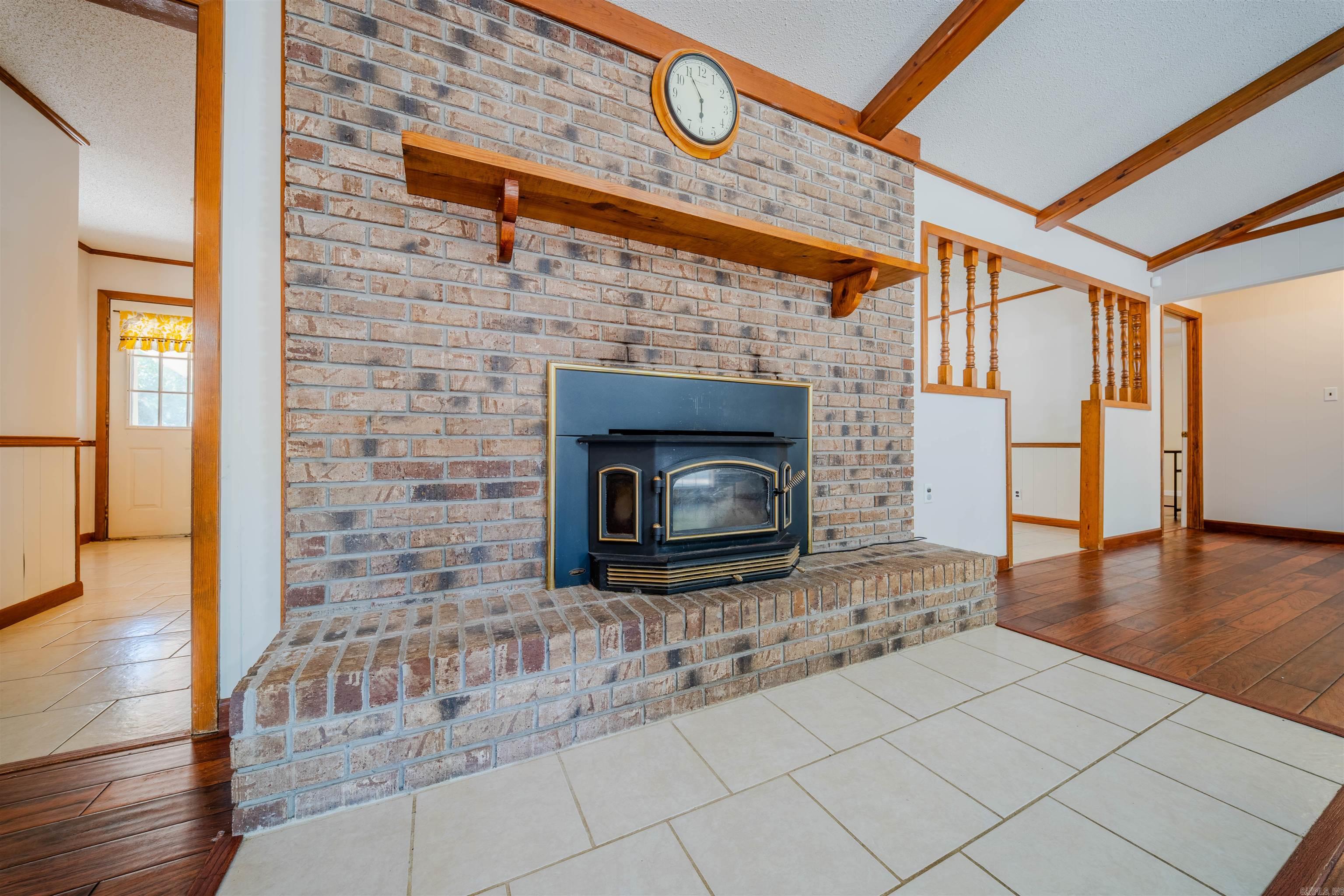 1174 Fabre Circle Property Photo 8
