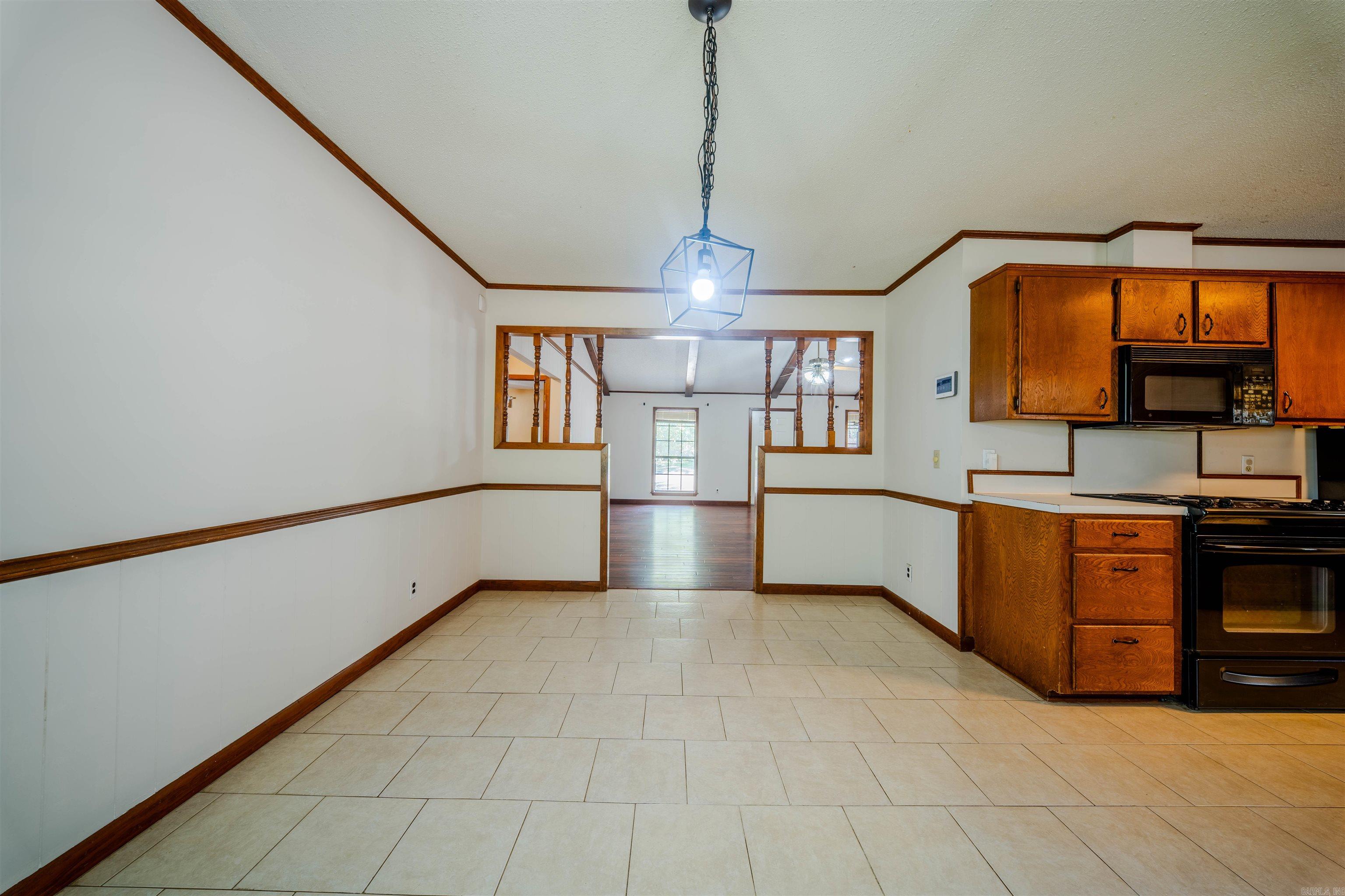 1174 Fabre Circle Property Photo 11