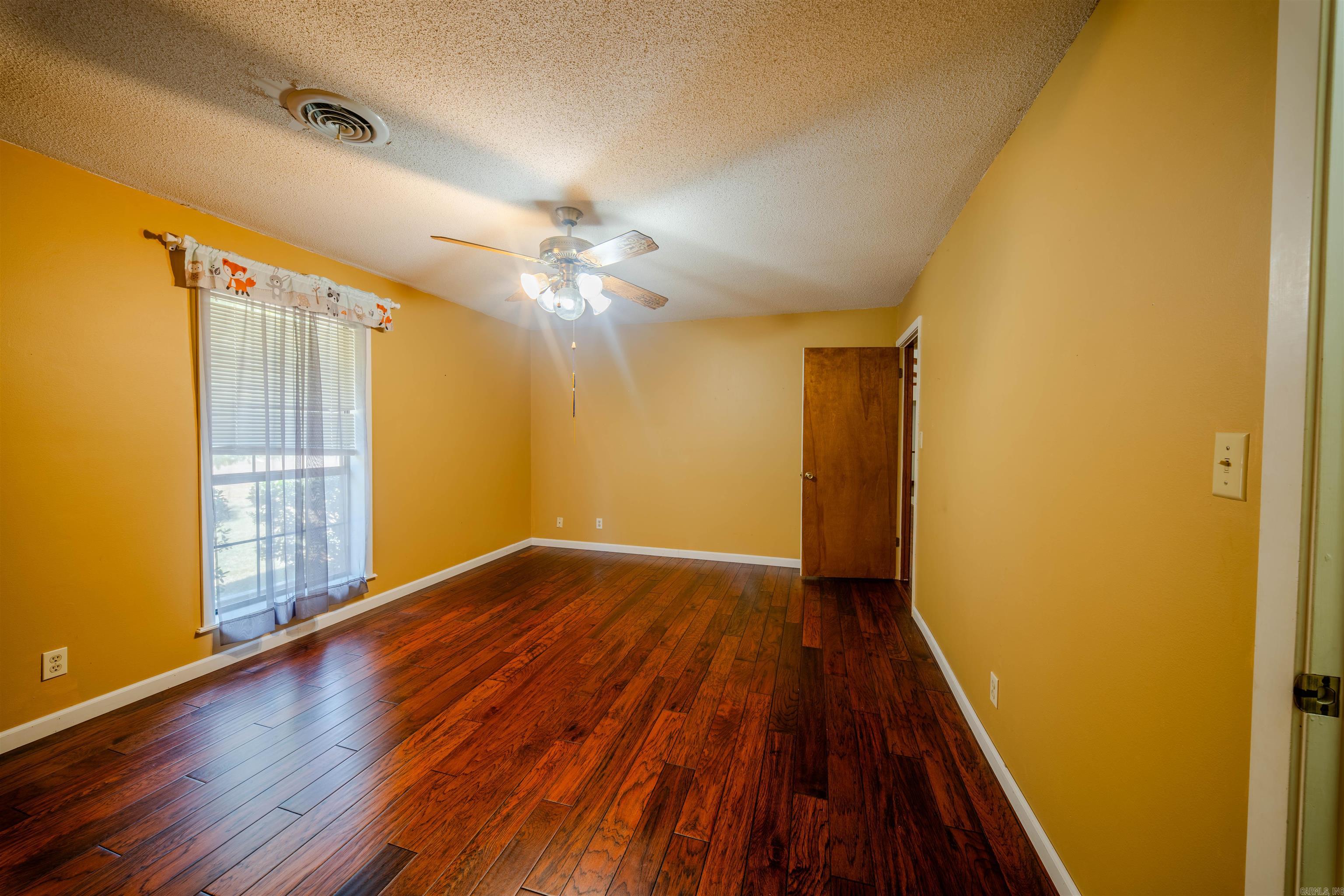 1174 Fabre Circle Property Photo 24