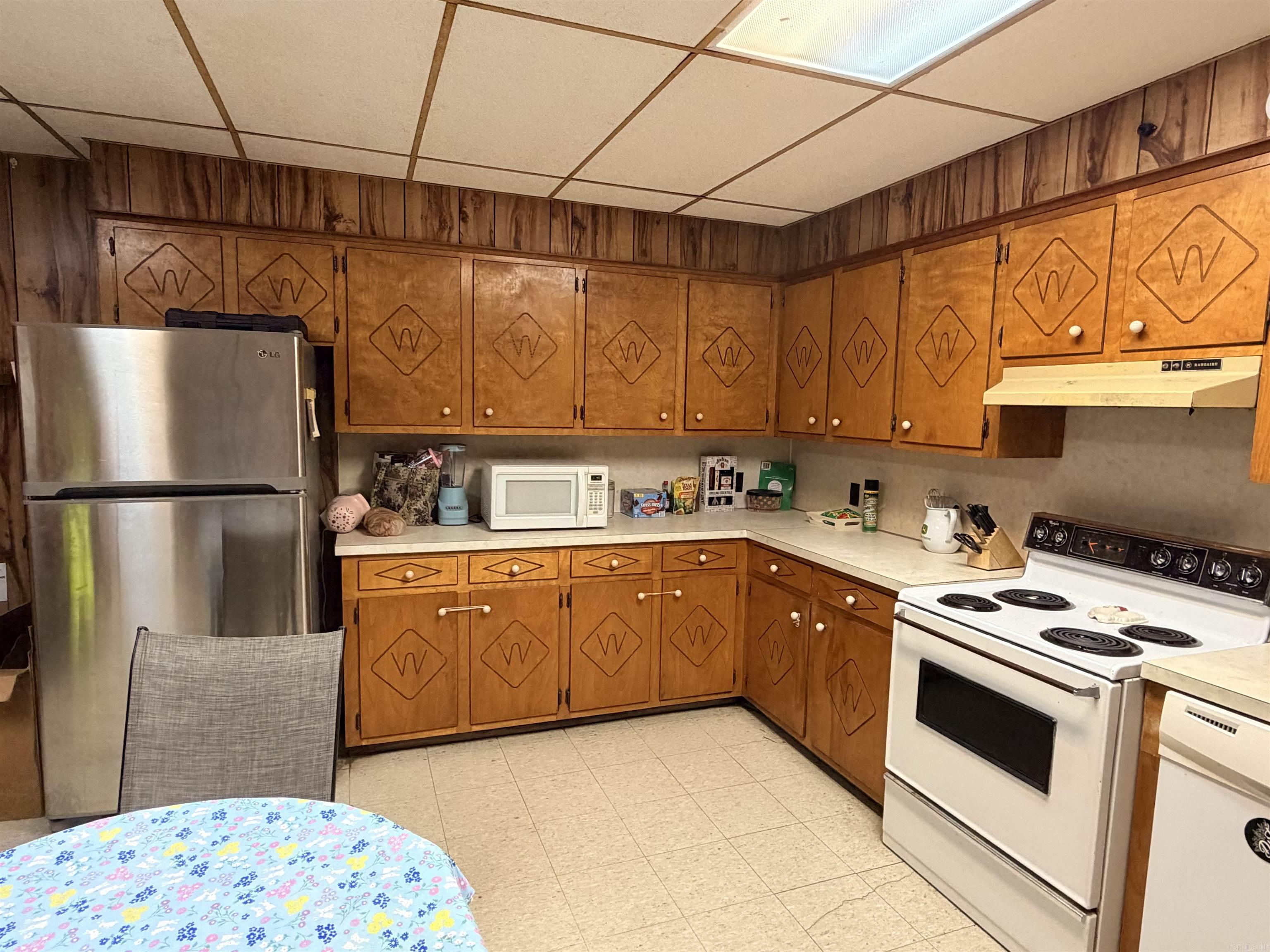 14070 Strong Hwy Property Photo 31