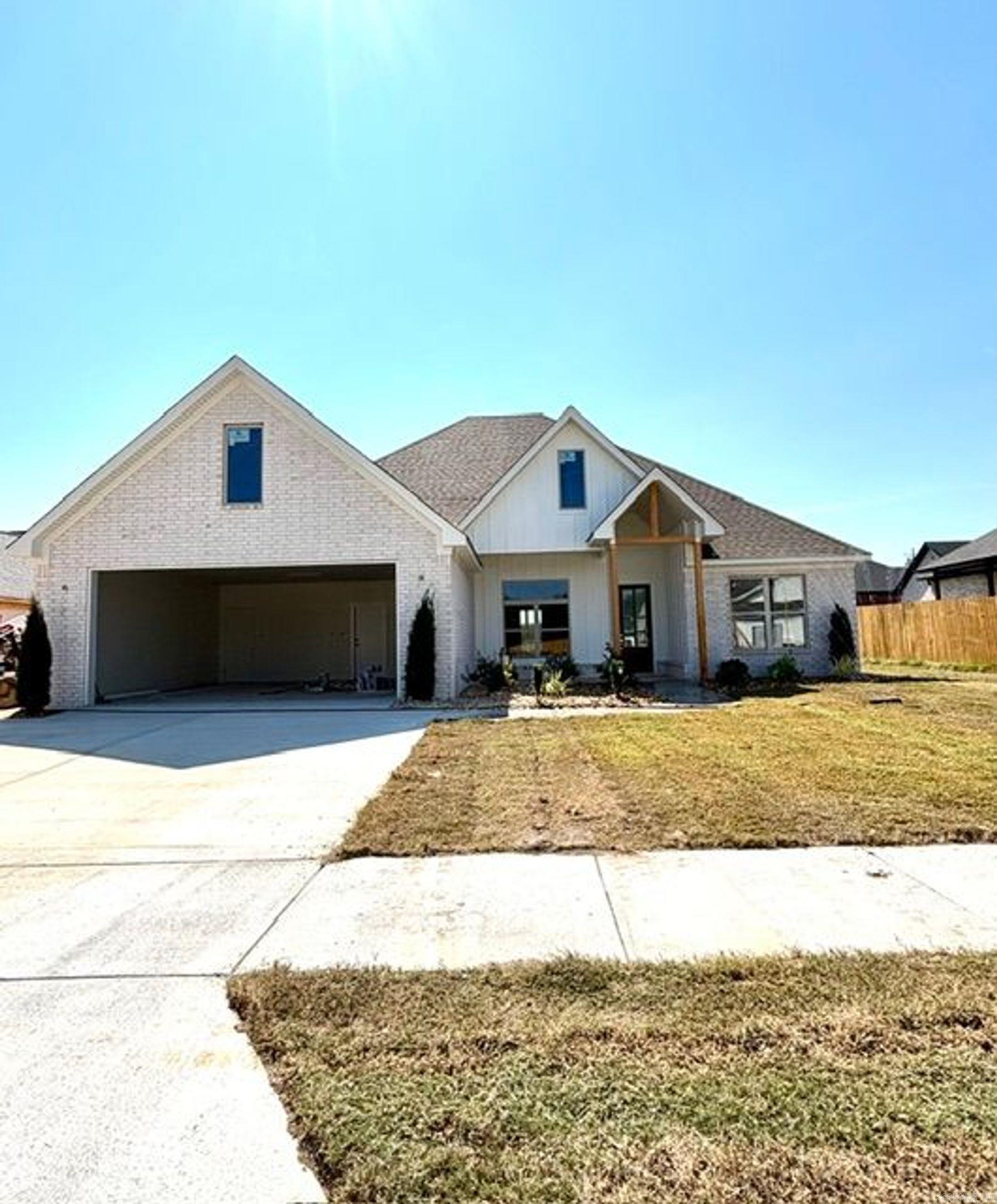 8008 Creek Rock Cove Property Photo 1