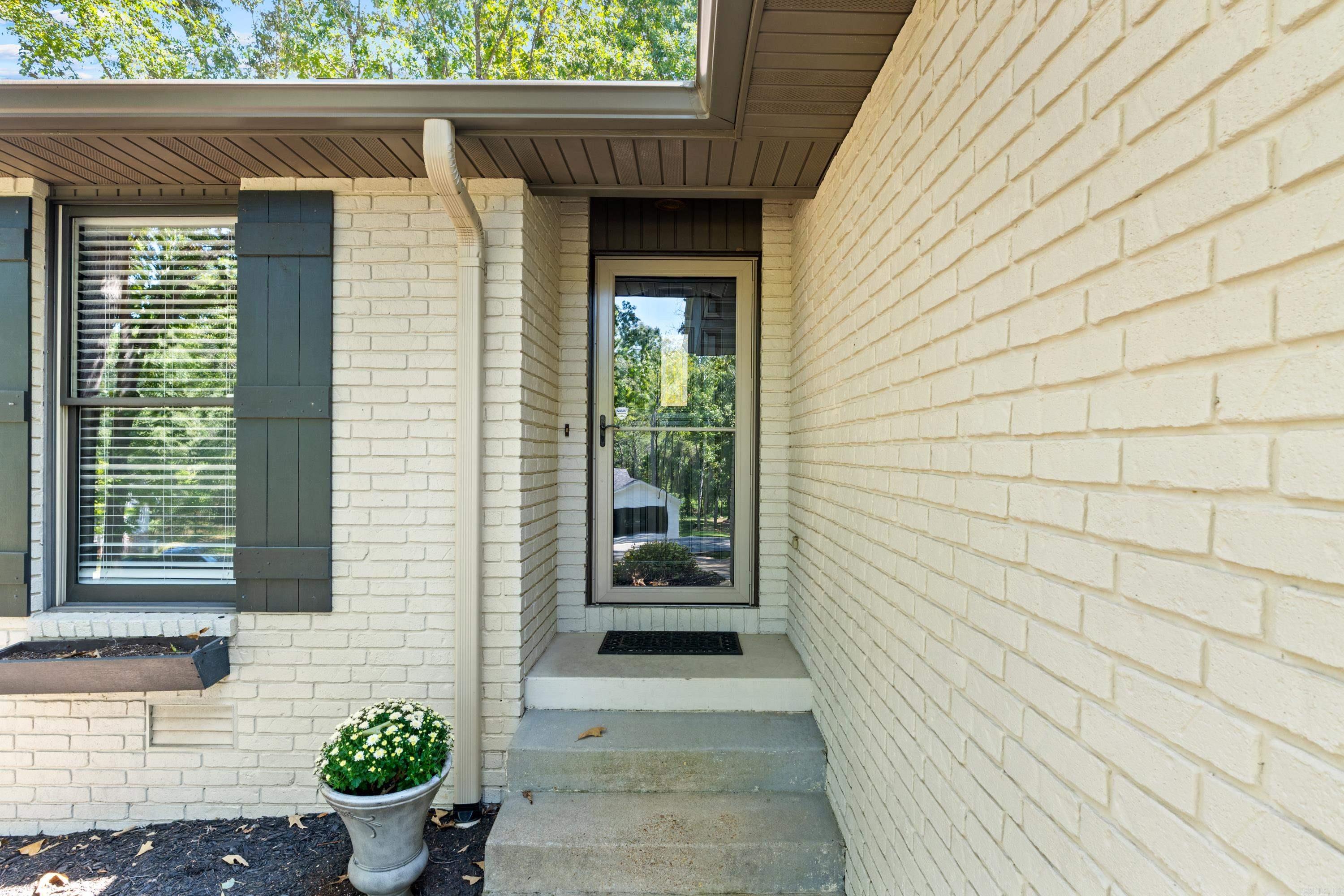 794 Pebblecreek Dr Property Photo 2