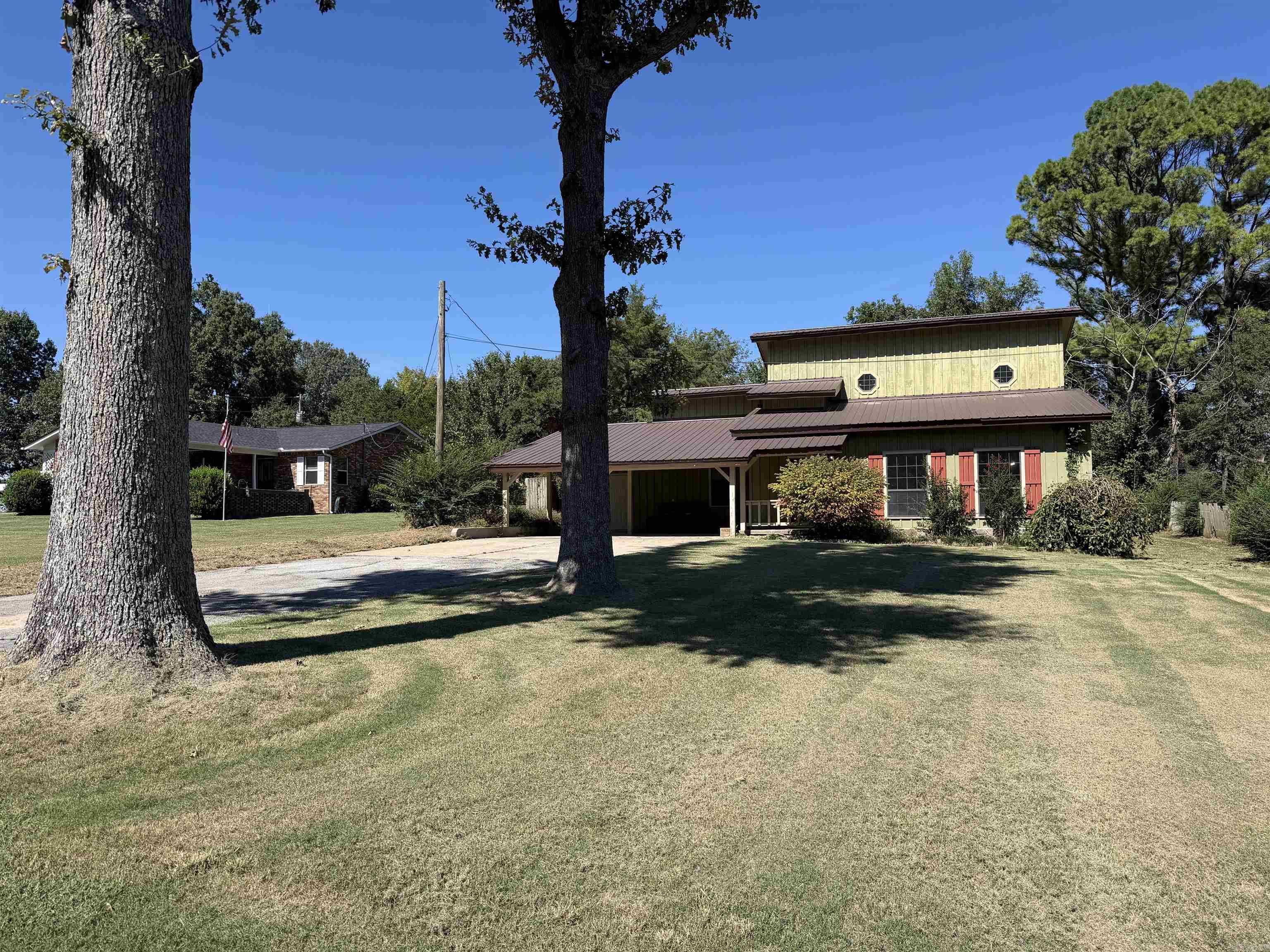 1887 Heritage Park Road Property Photo 1