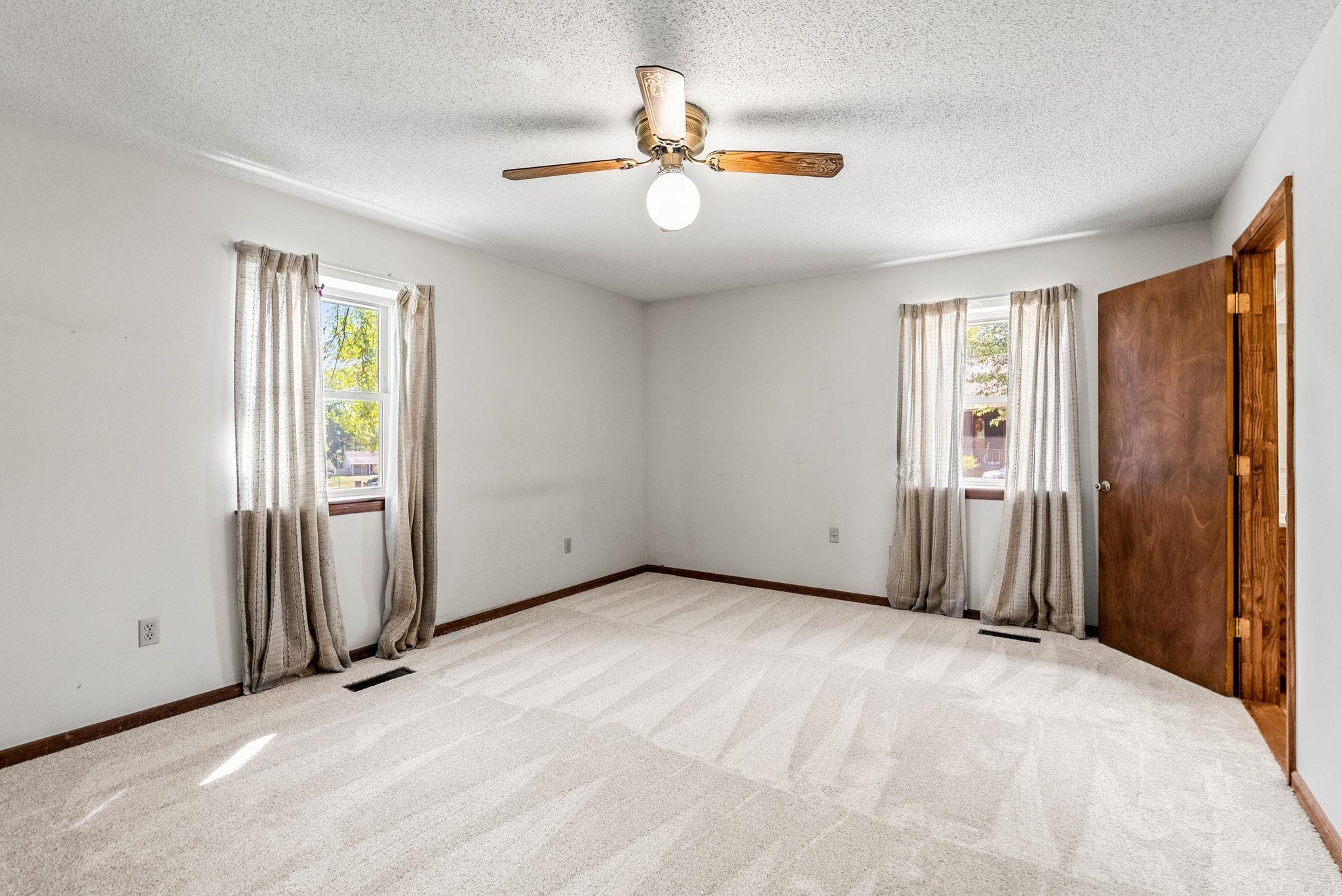 11 Evert Court Property Photo 16