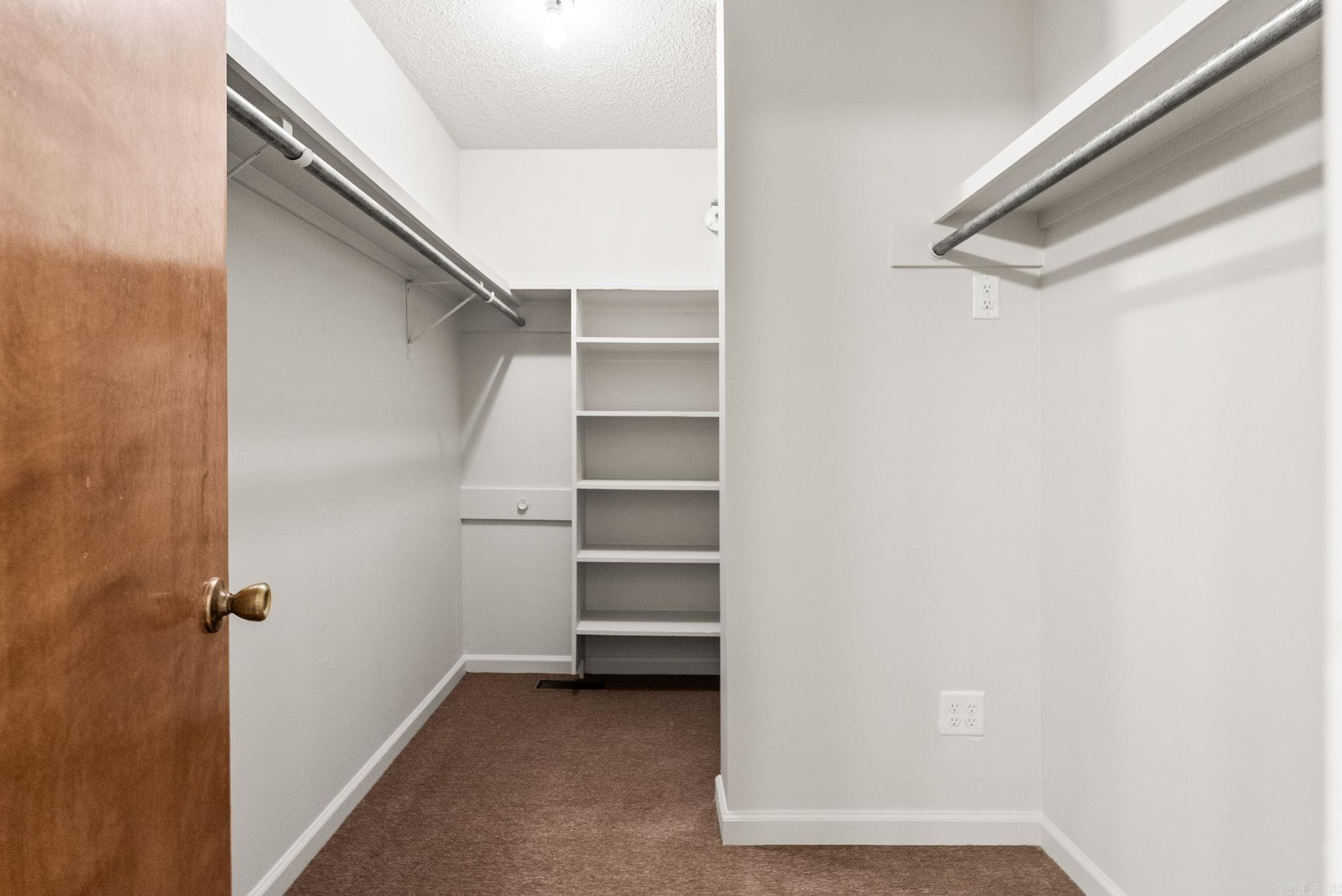 11 Evert Court Property Photo 21