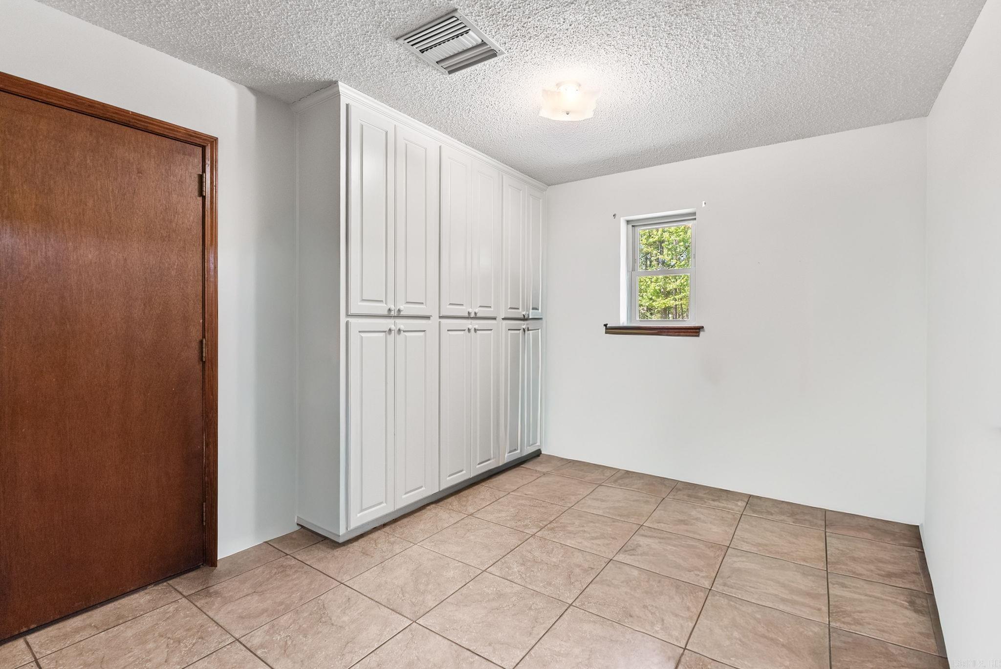 11 Evert Court Property Photo 24