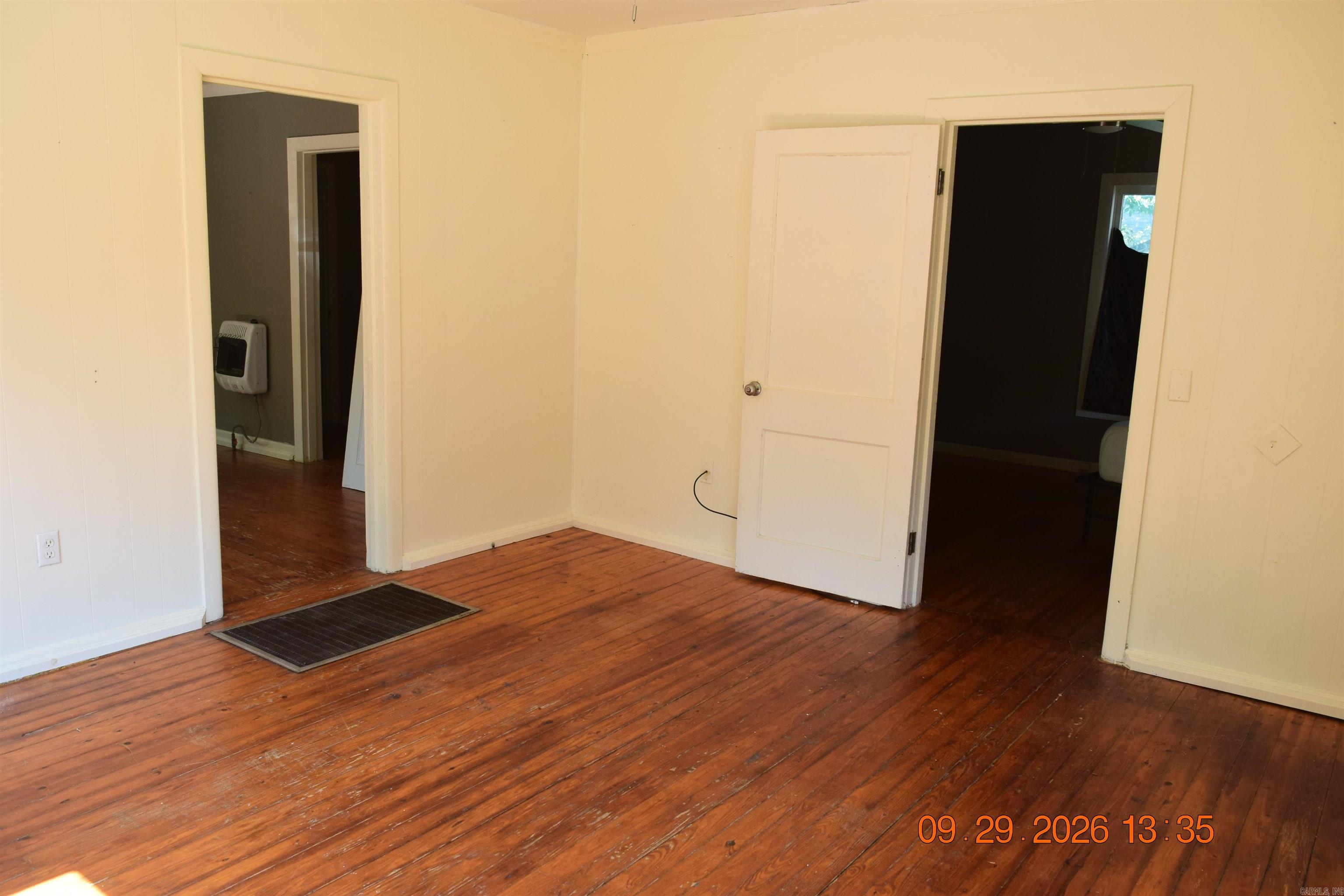 110 Kayla Property Photo 4
