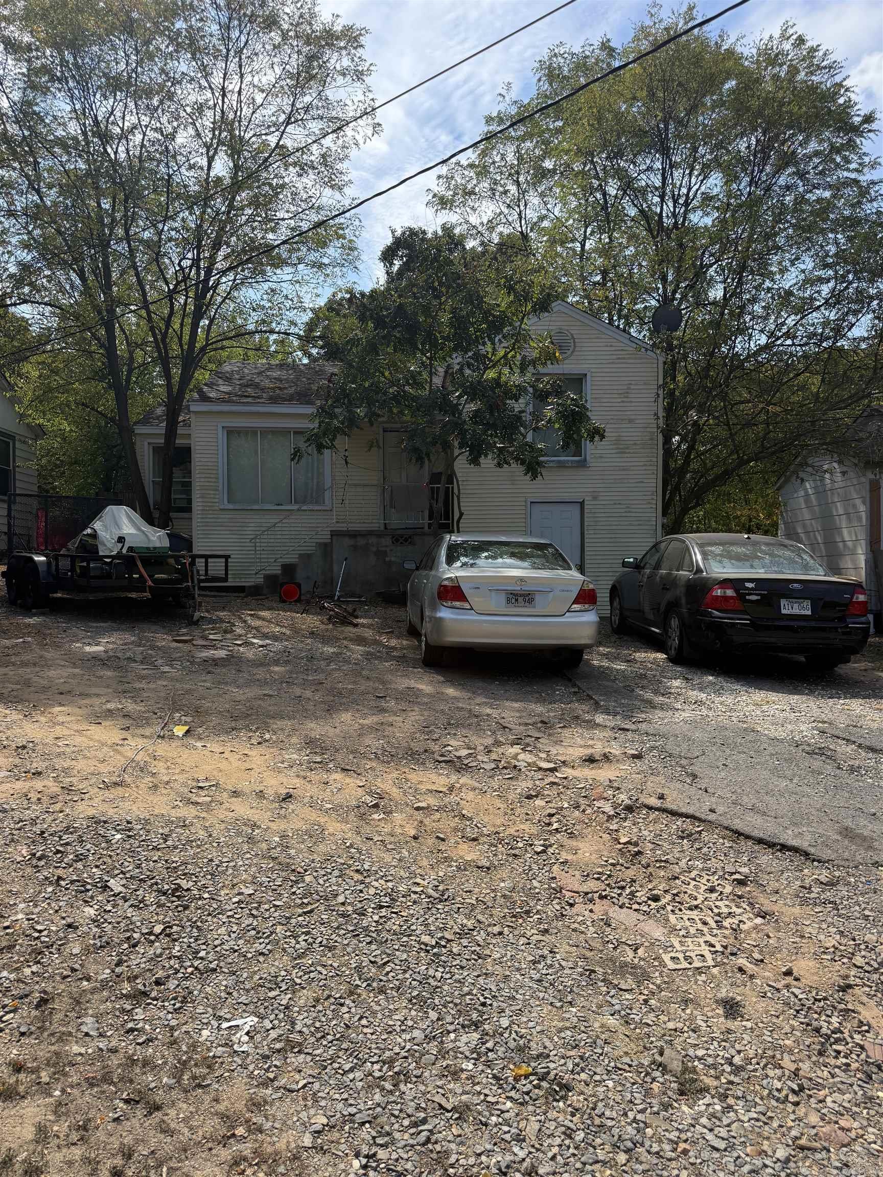 408 W 34th Street Property Photo 1