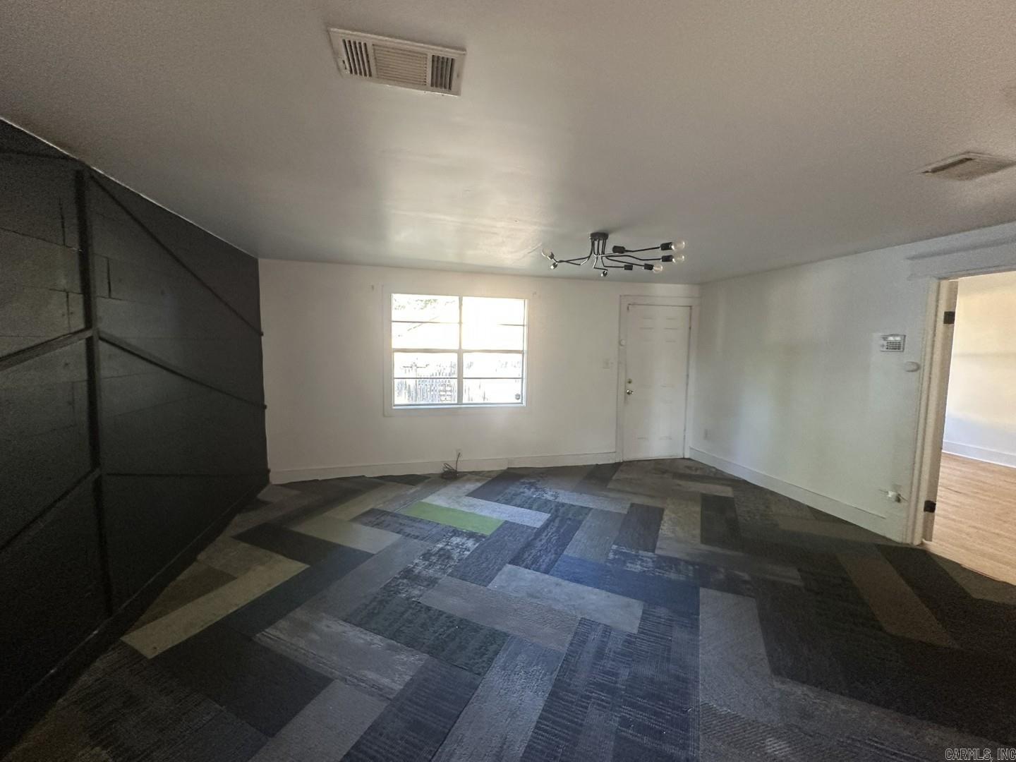 3000 S Cherry Street Property Photo 11