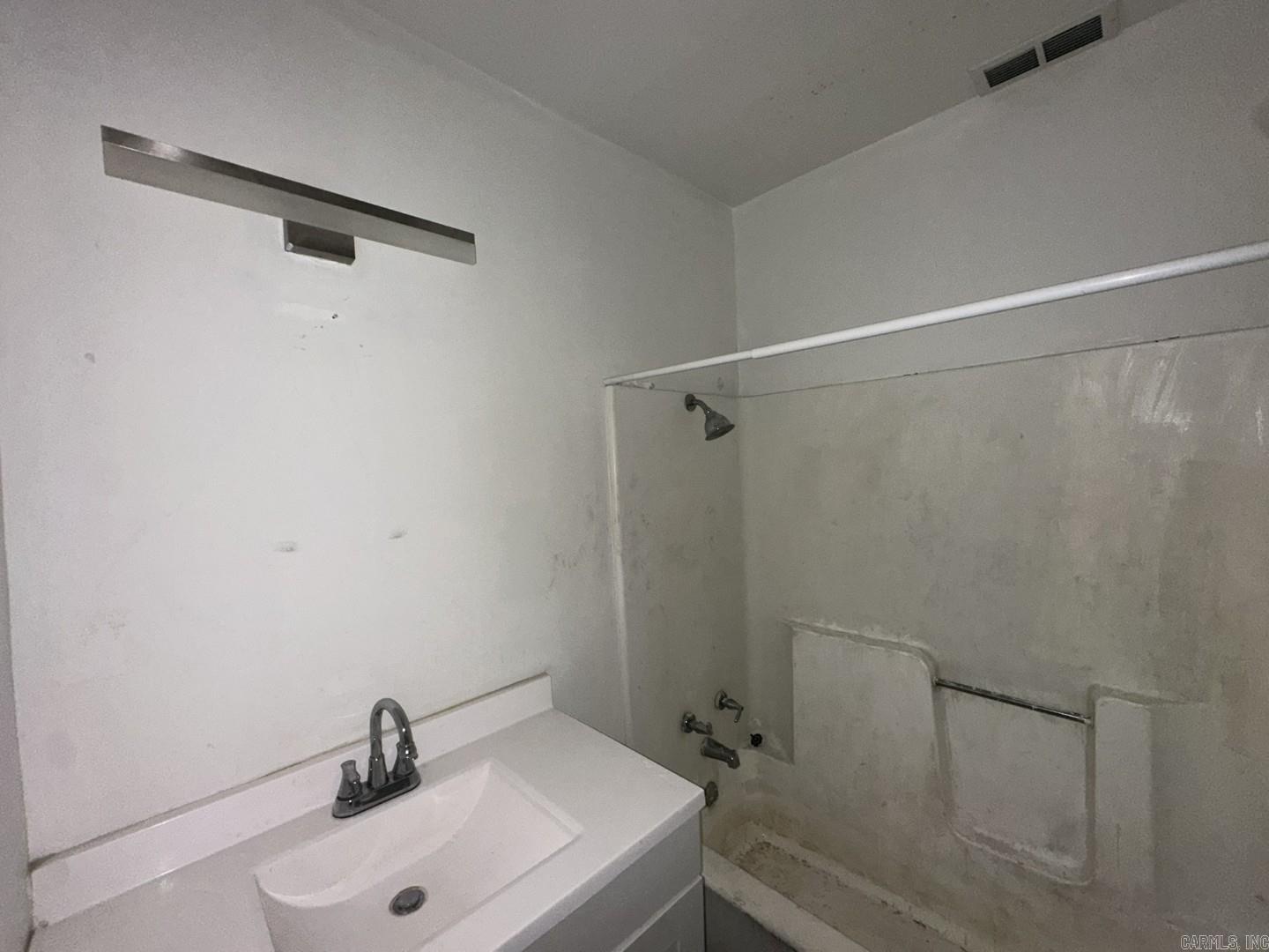 3000 S Cherry Street Property Photo 13