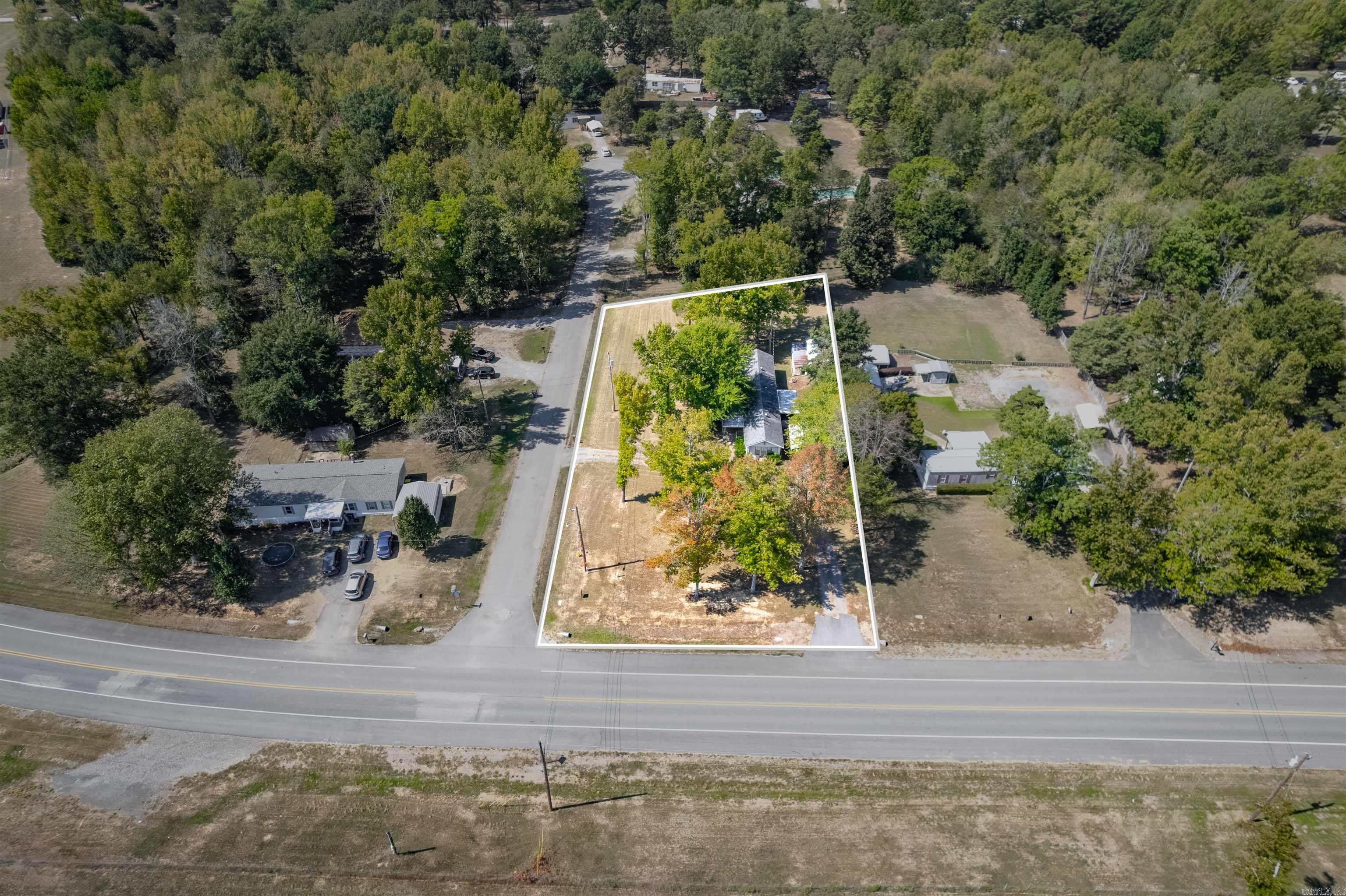 12 Carol Cove Property Photo 2
