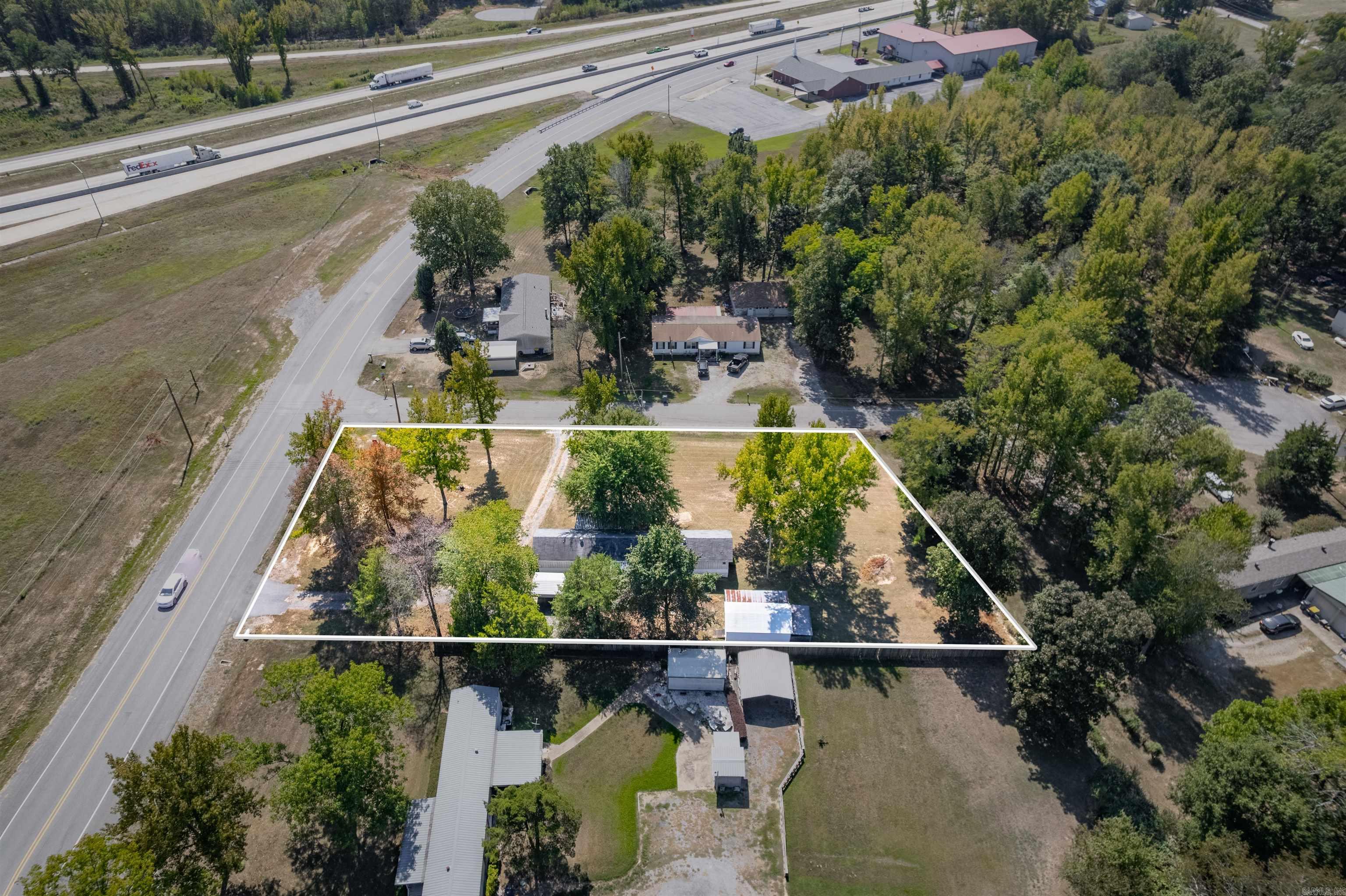12 Carol Cove Property Photo 3
