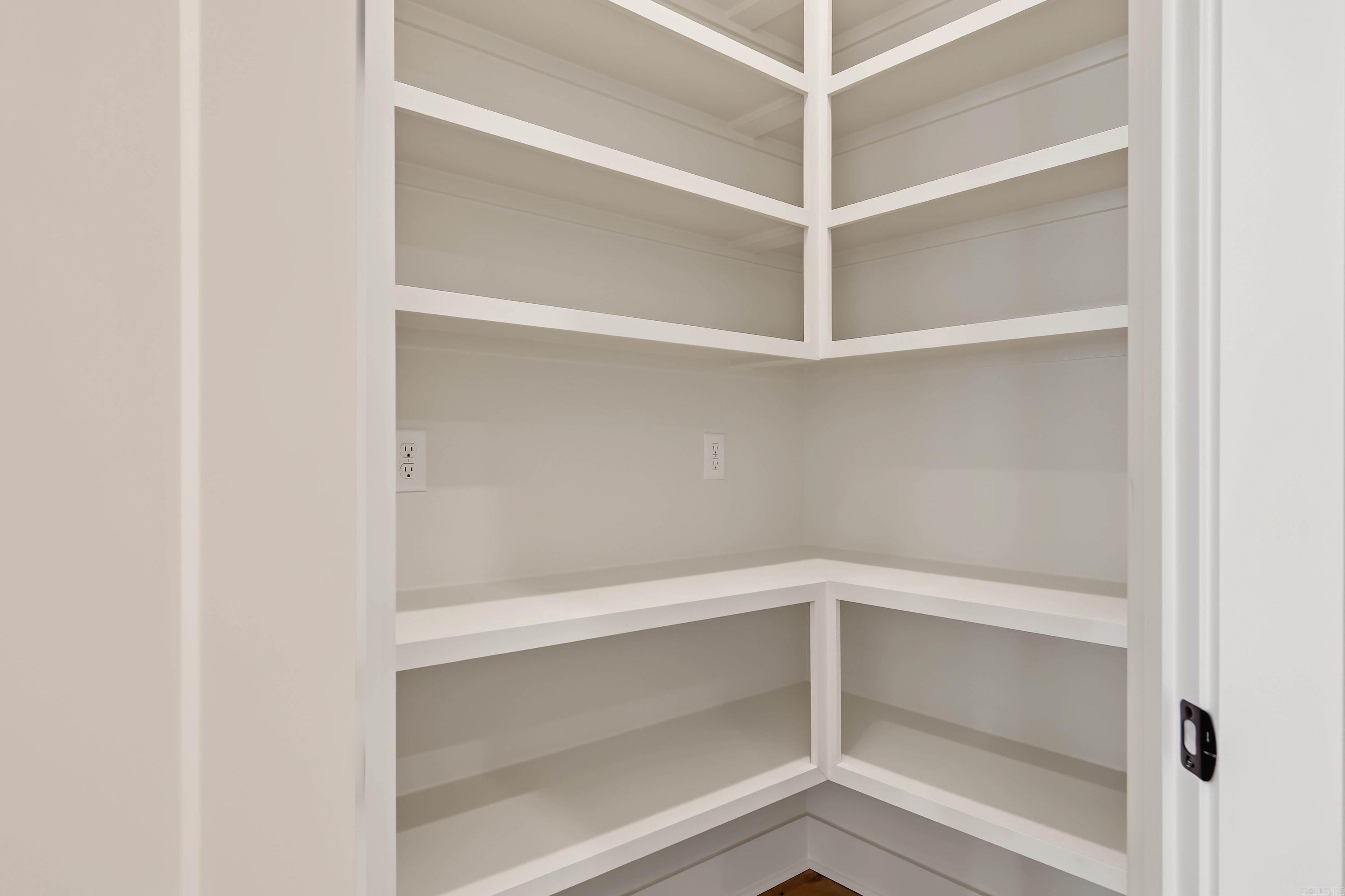 37 Miramont Circle Property Photo 14