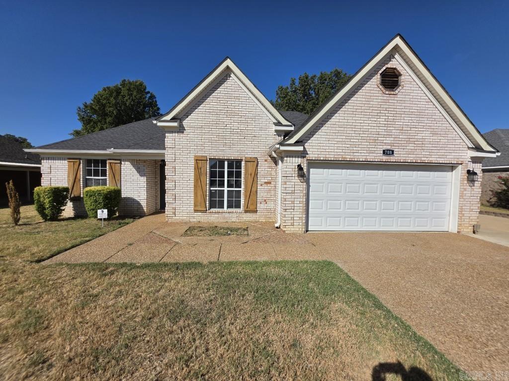 708 Mockingbird Ln