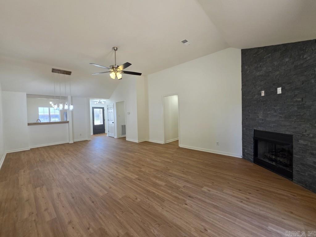 708 Mockingbird Ln Property Photo 8