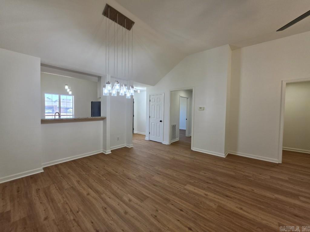 708 Mockingbird Ln Property Photo 11