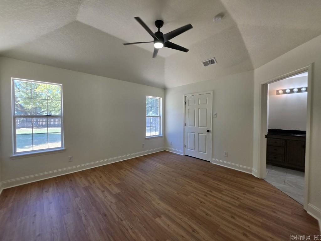 708 Mockingbird Ln Property Photo 12