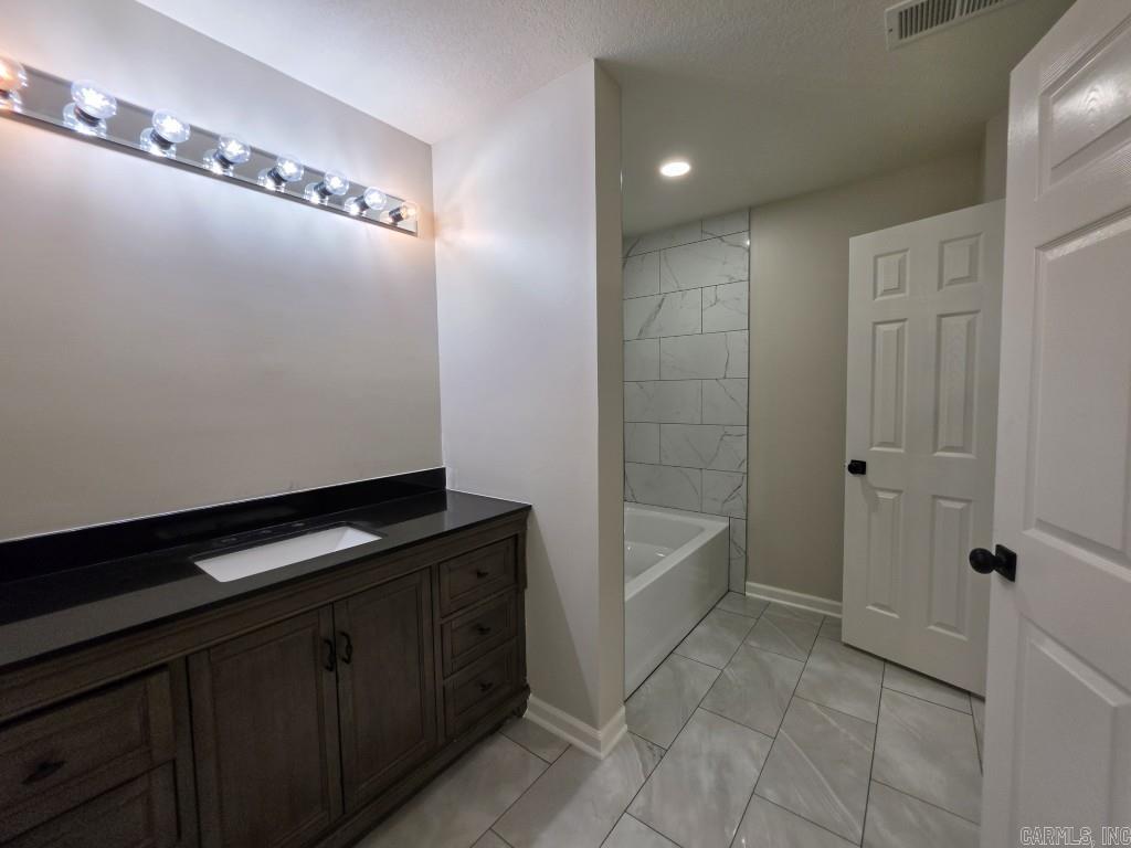 708 Mockingbird Ln Property Photo 15