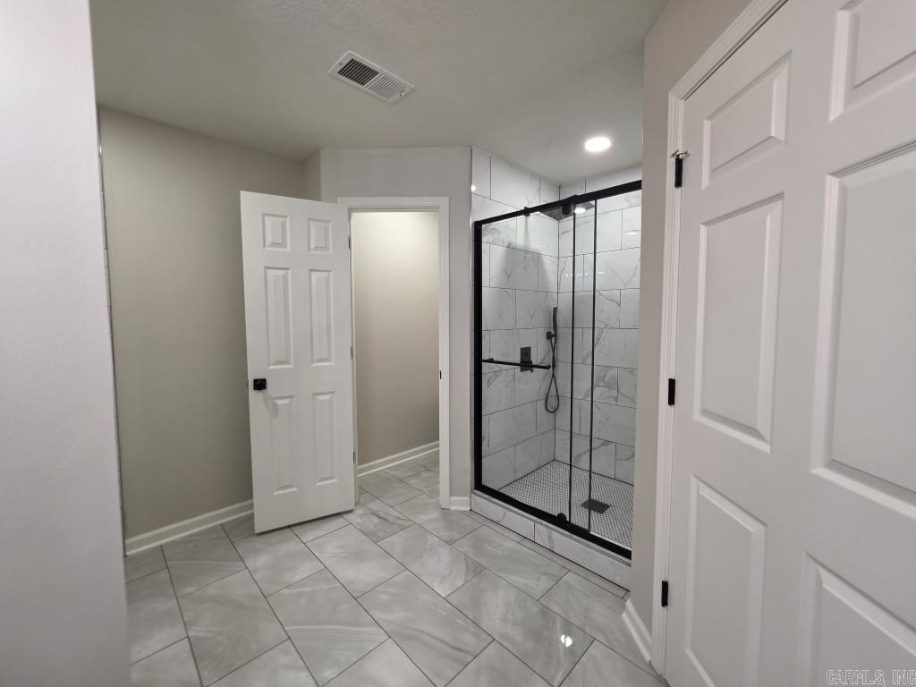 708 Mockingbird Ln Property Photo 18