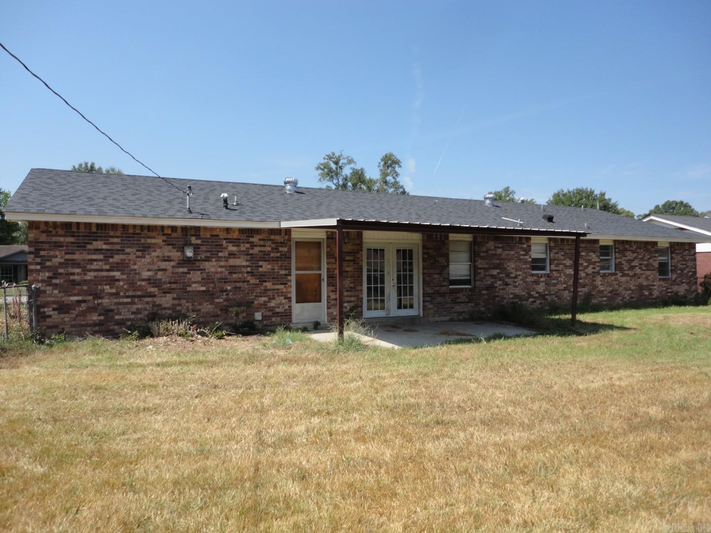 2905 S Taft Street Property Photo 4