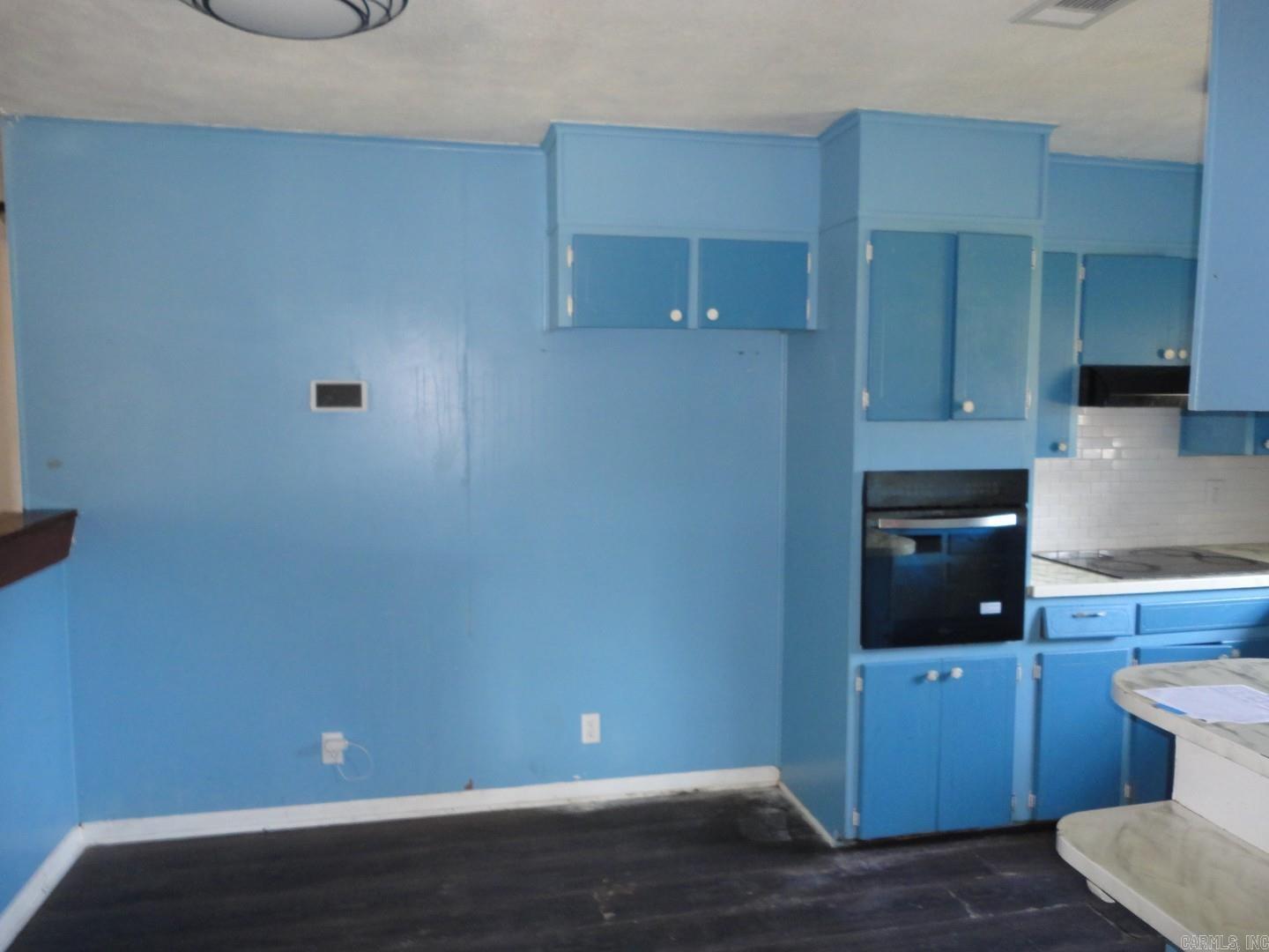 2905 S Taft Street Property Photo 10