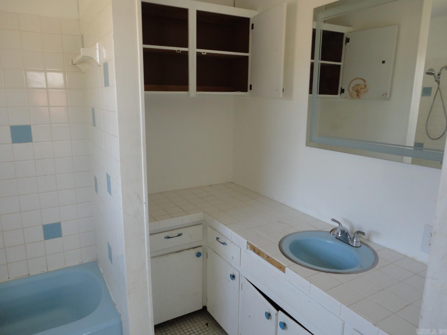 2905 S Taft Street Property Photo 20
