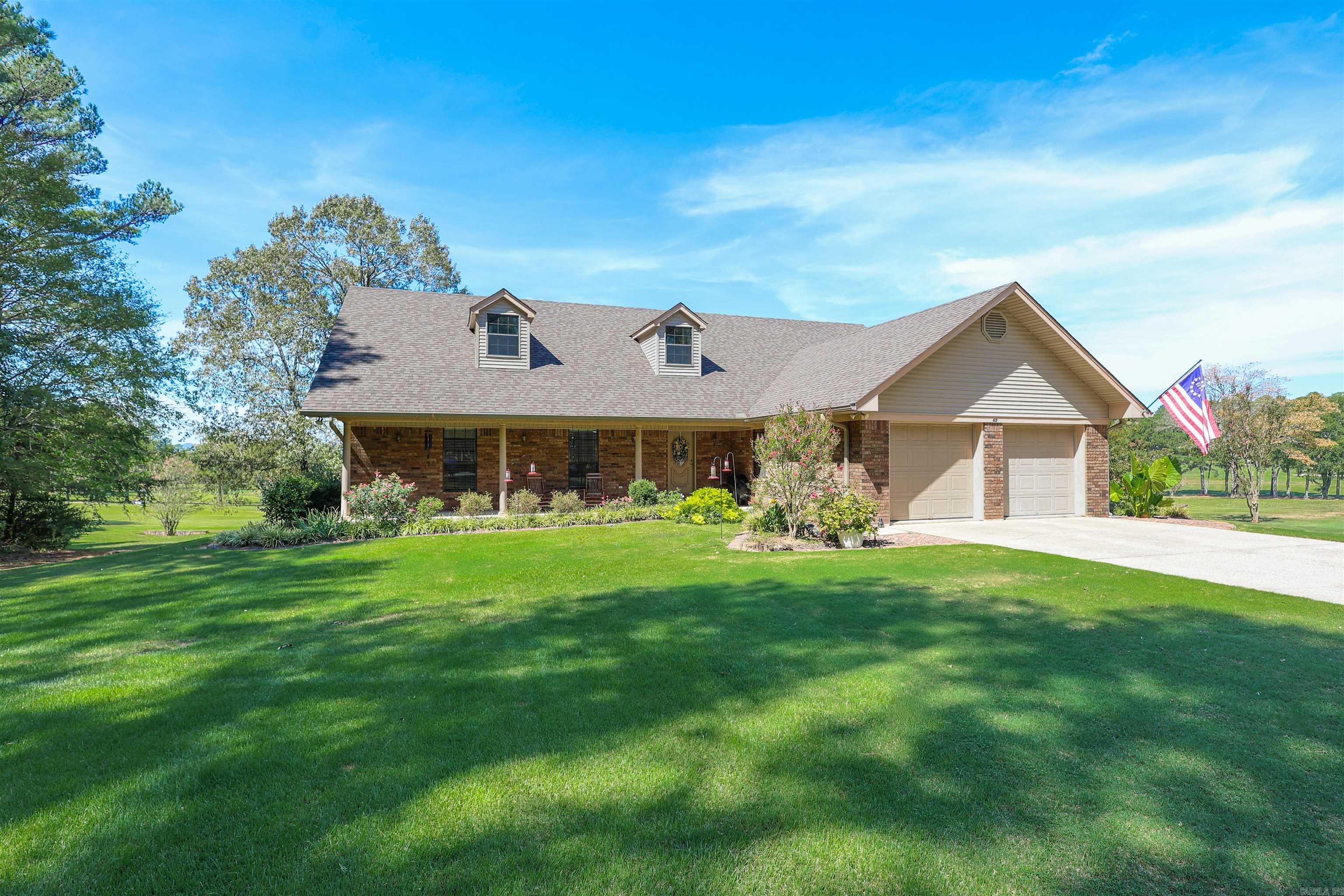 65 Golf Course Road Property Photo 1