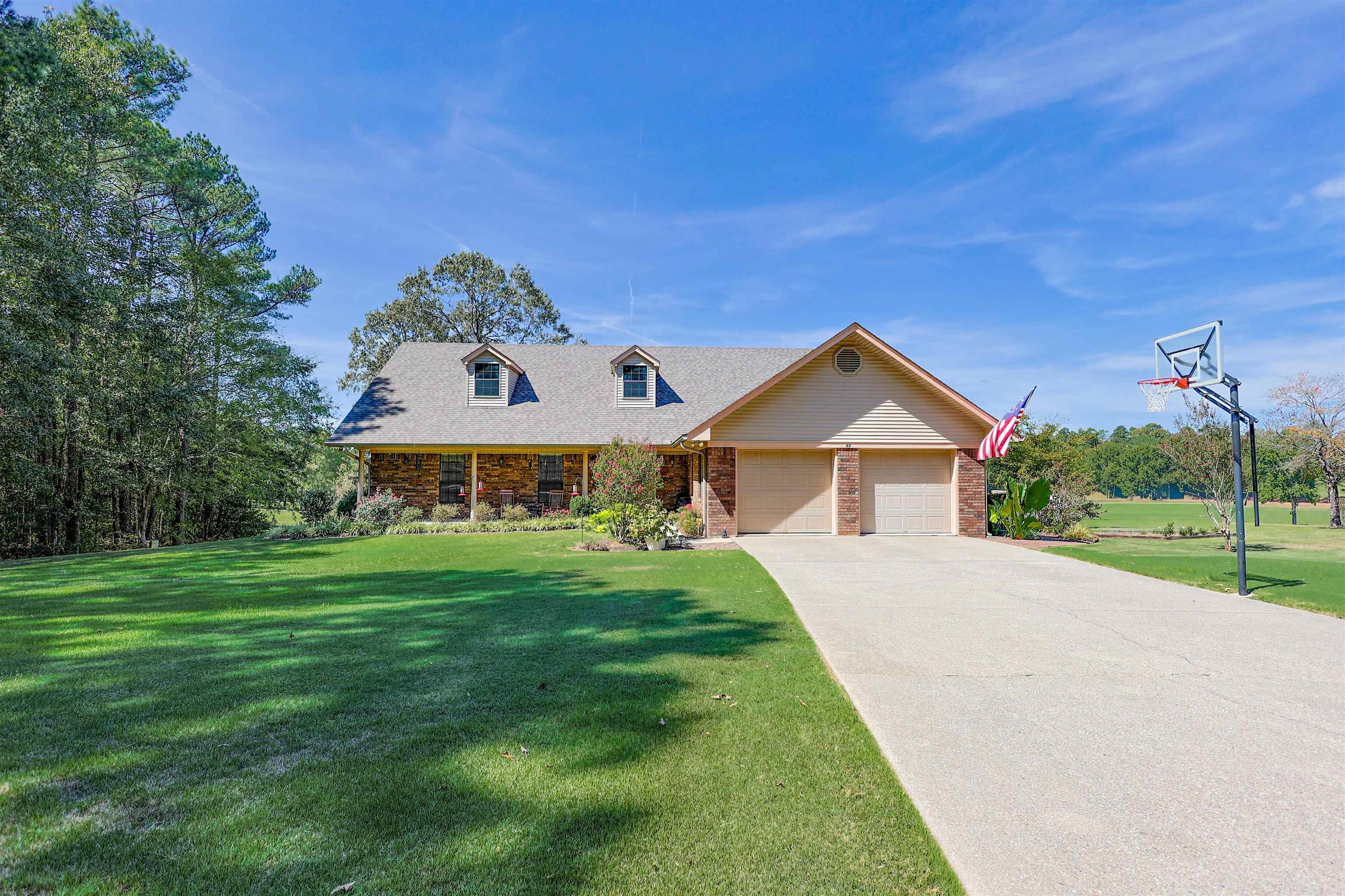 65 Golf Course Road Property Photo 2