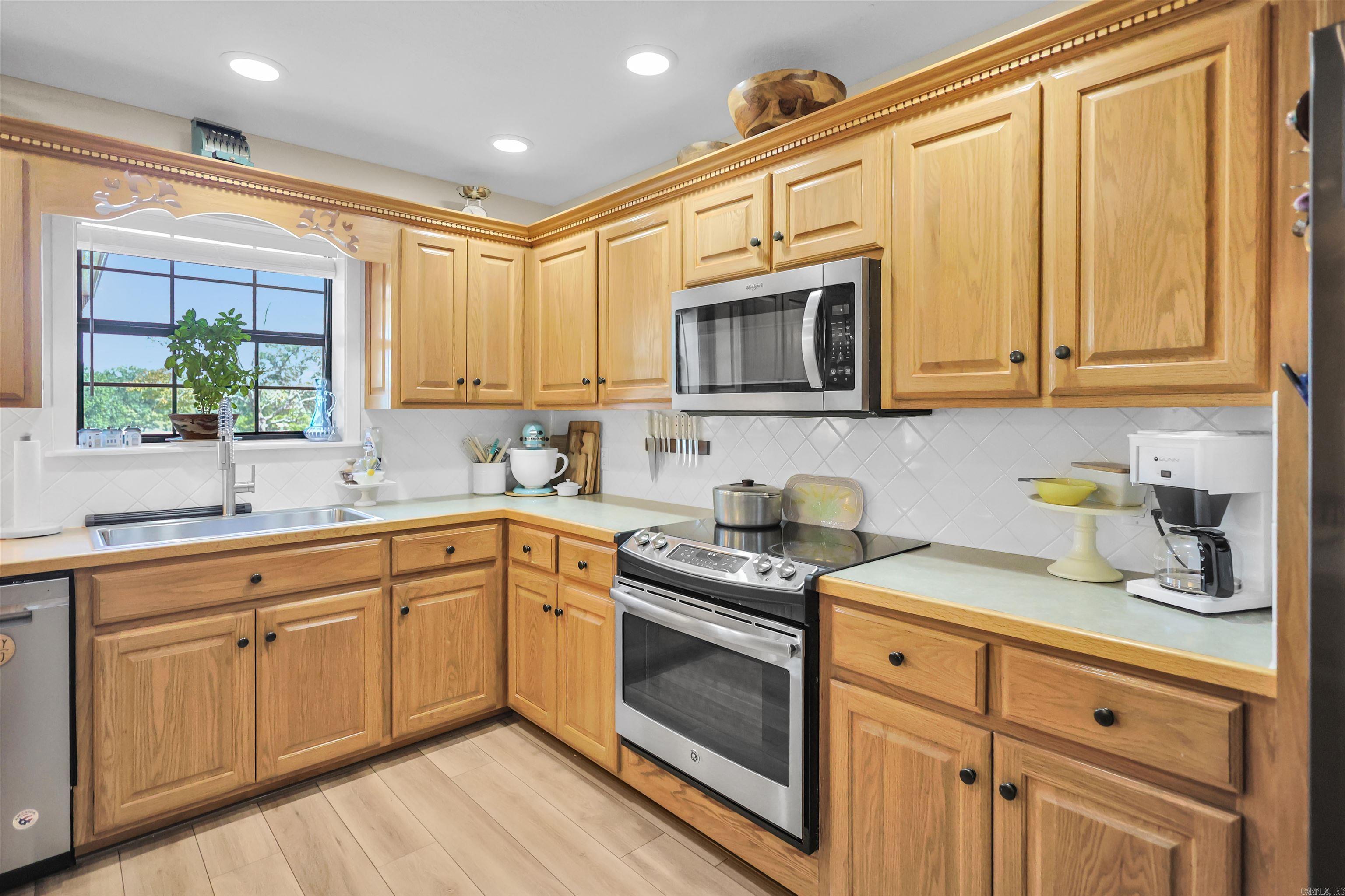 65 Golf Course Road Property Photo 18