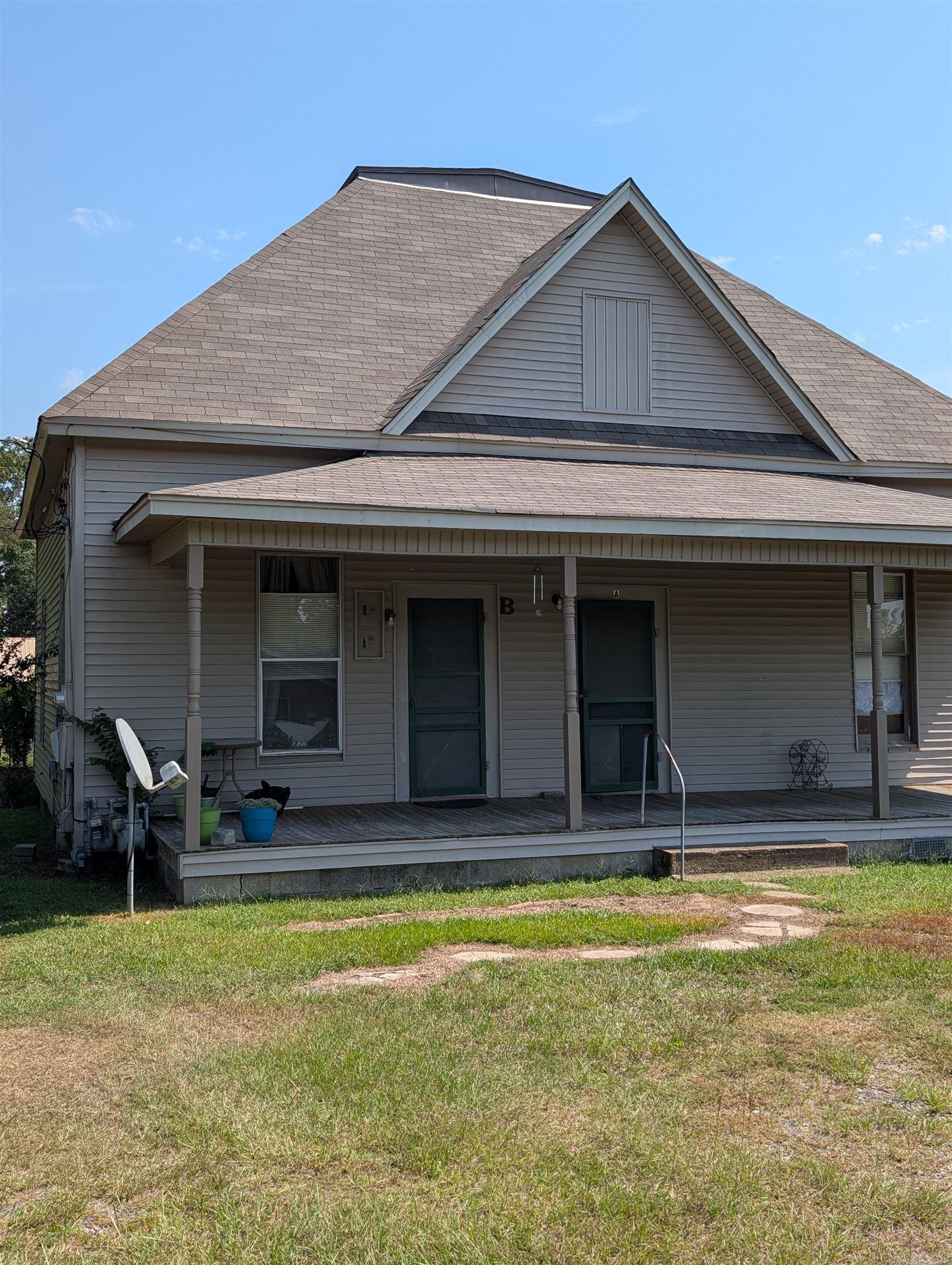 1028 S 11th Street Property Photo 1