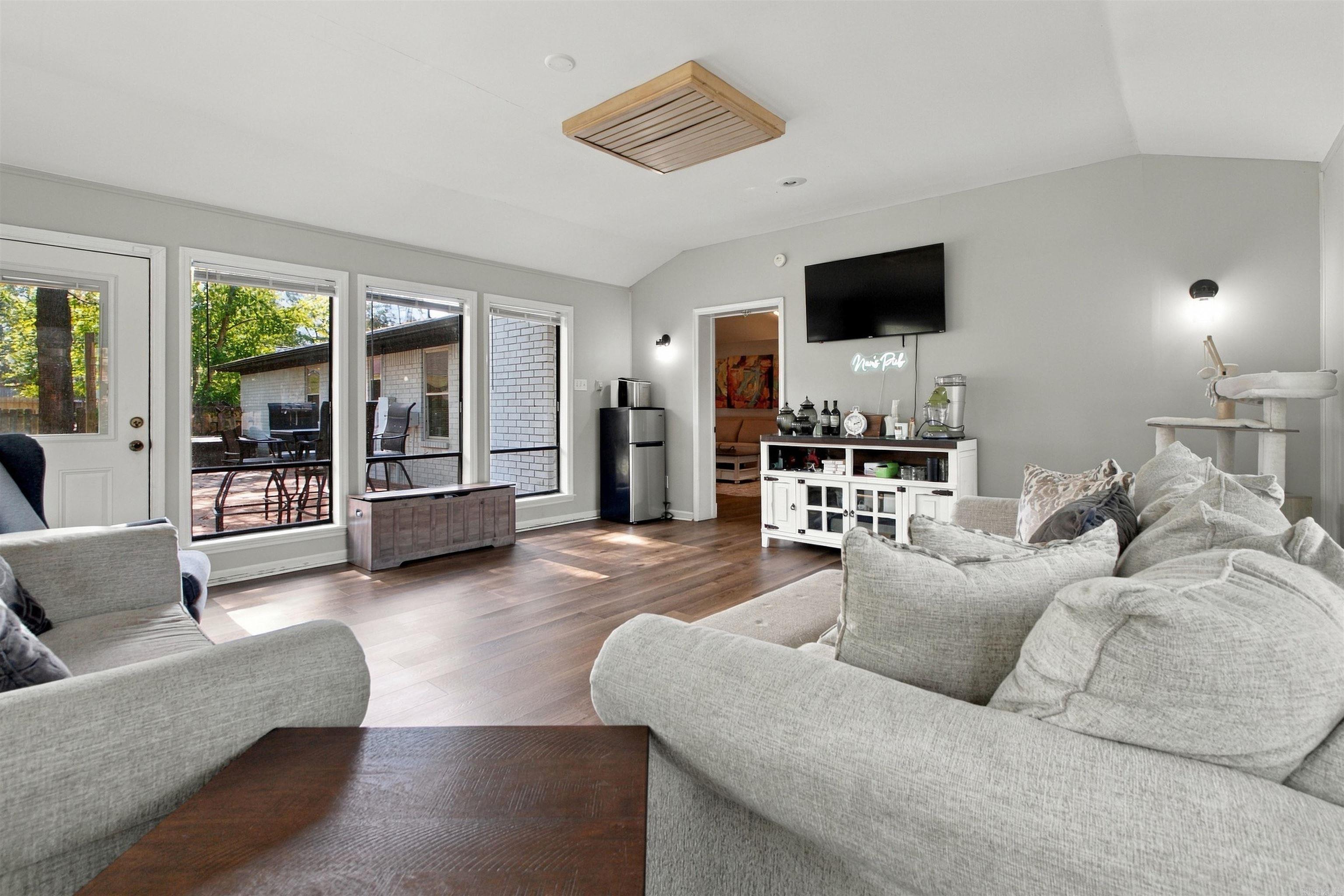 202 Turkey Trot Court Property Photo 12