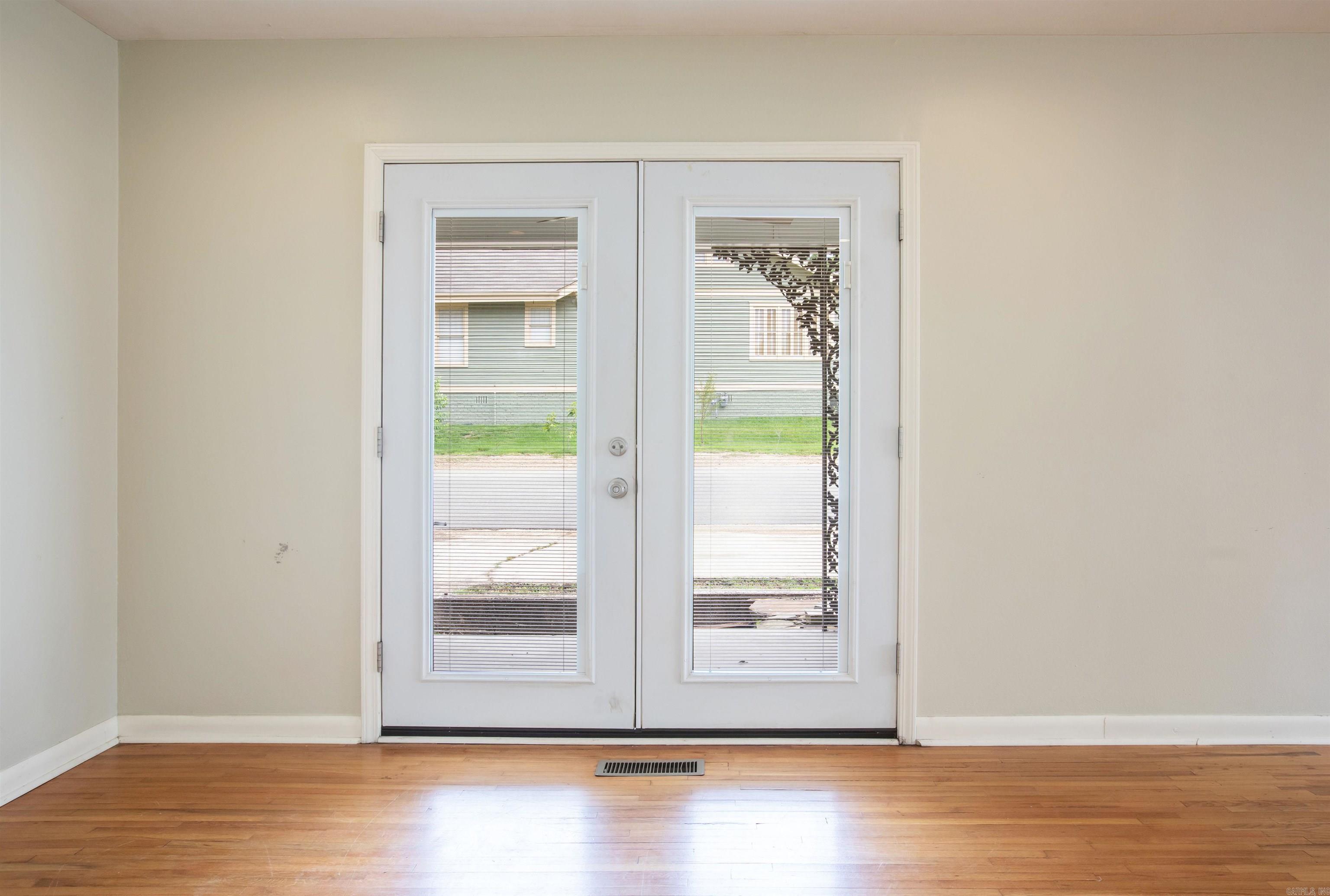 300 Rosetta Street Property Photo 12