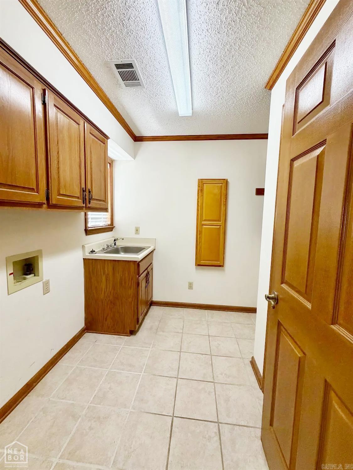 1404 Wingate Cove Property Photo 6