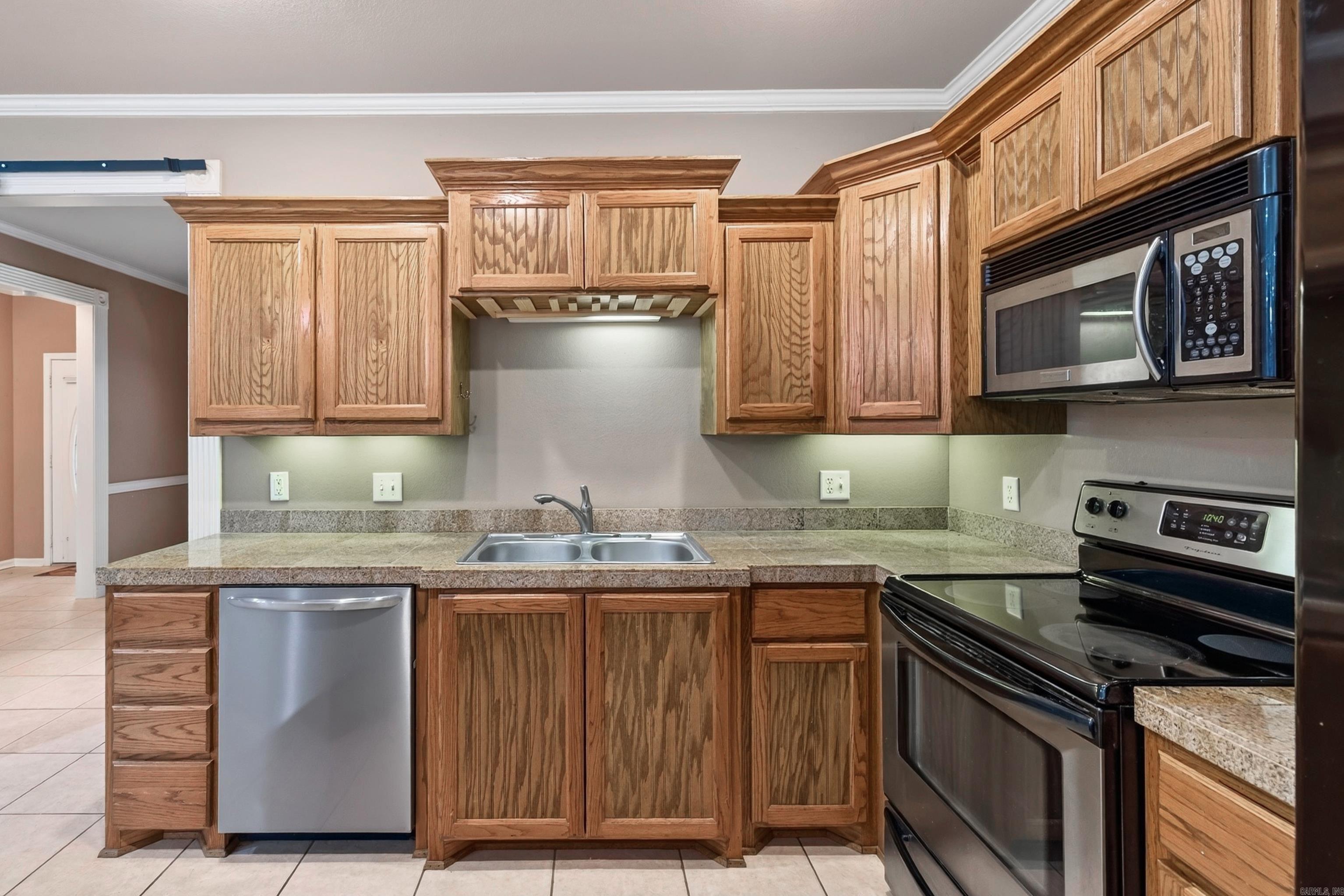 105 Chisholm Trail Property Photo 12