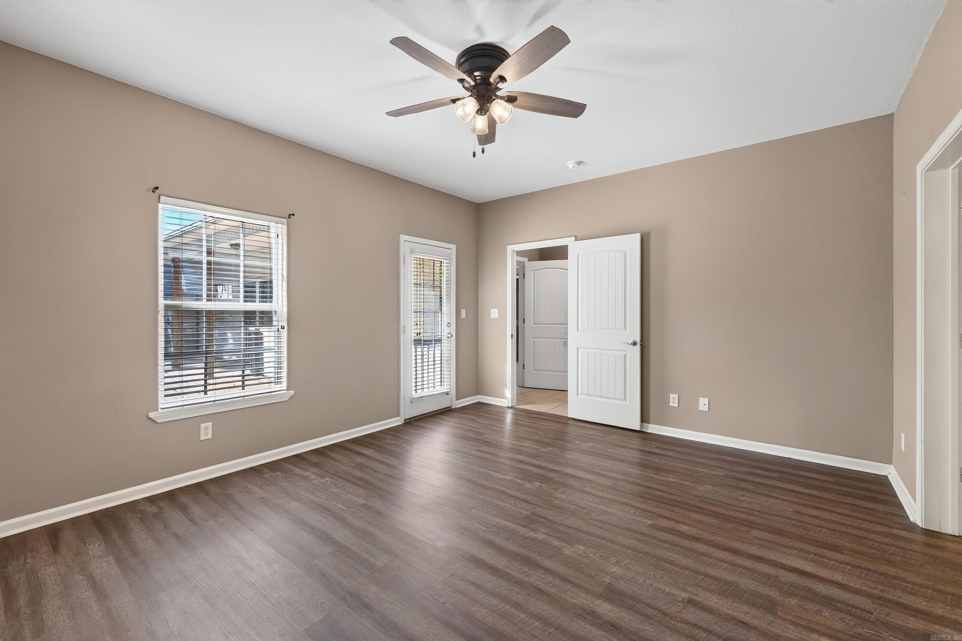105 Chisholm Trail Property Photo 25