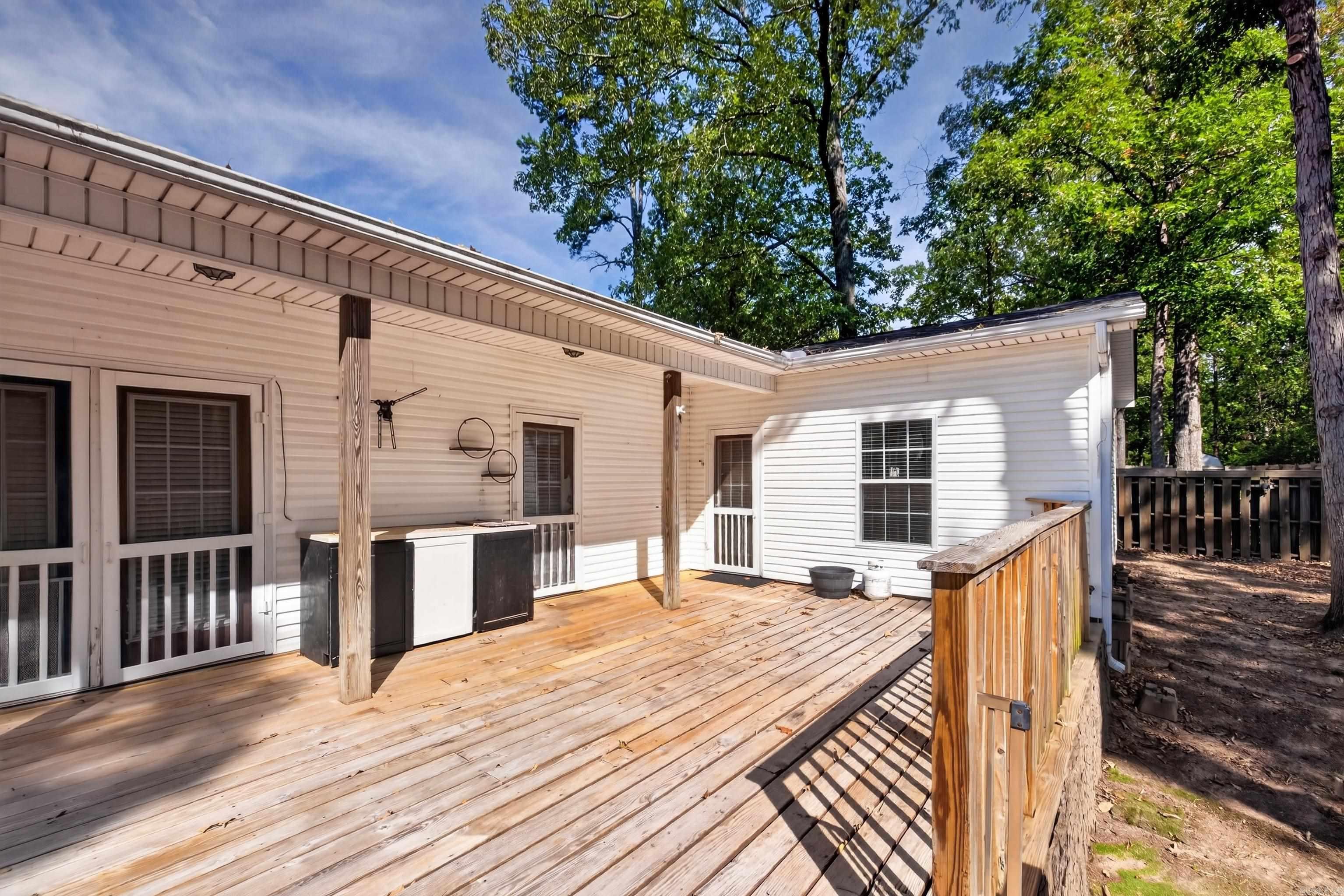 105 Chisholm Trail Property Photo 38