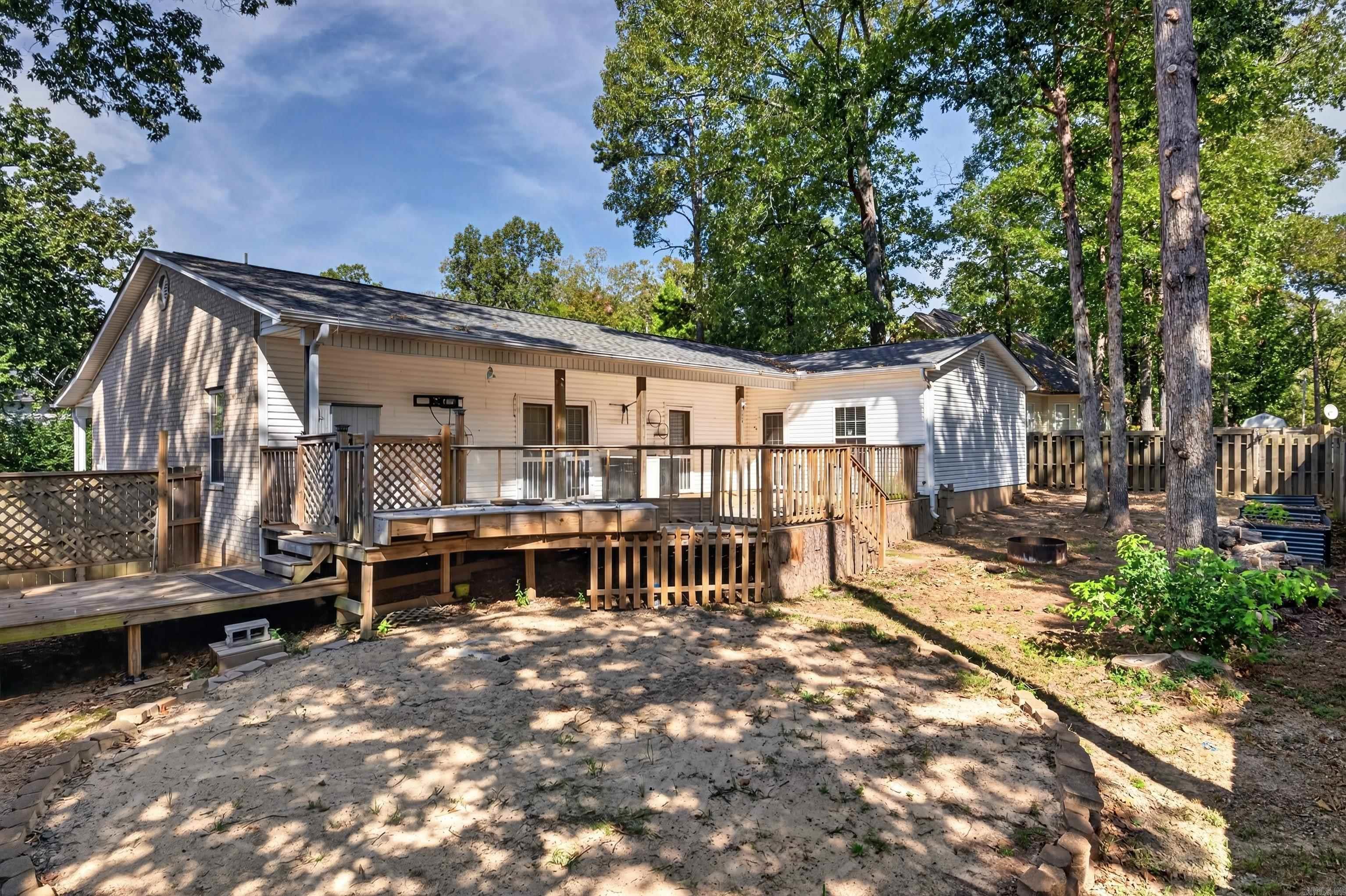 105 Chisholm Trail Property Photo 41