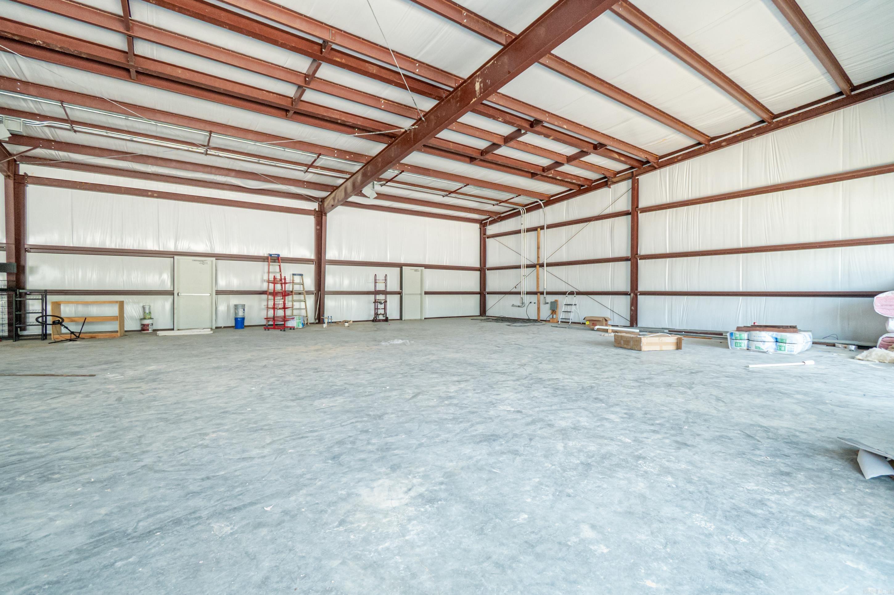 702 Timberlane Property Photo 4