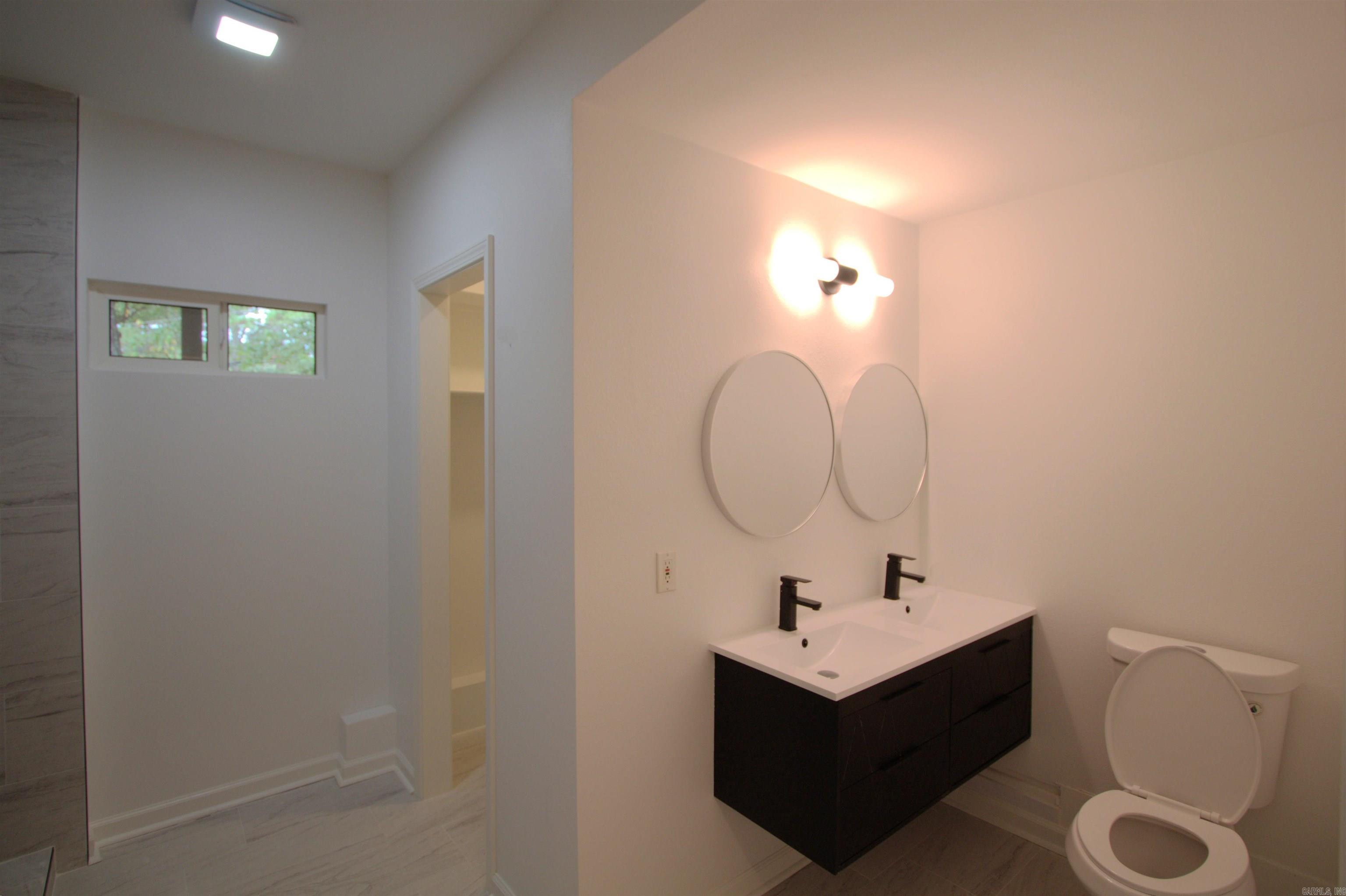 1722 Alberta Dr Property Photo 25