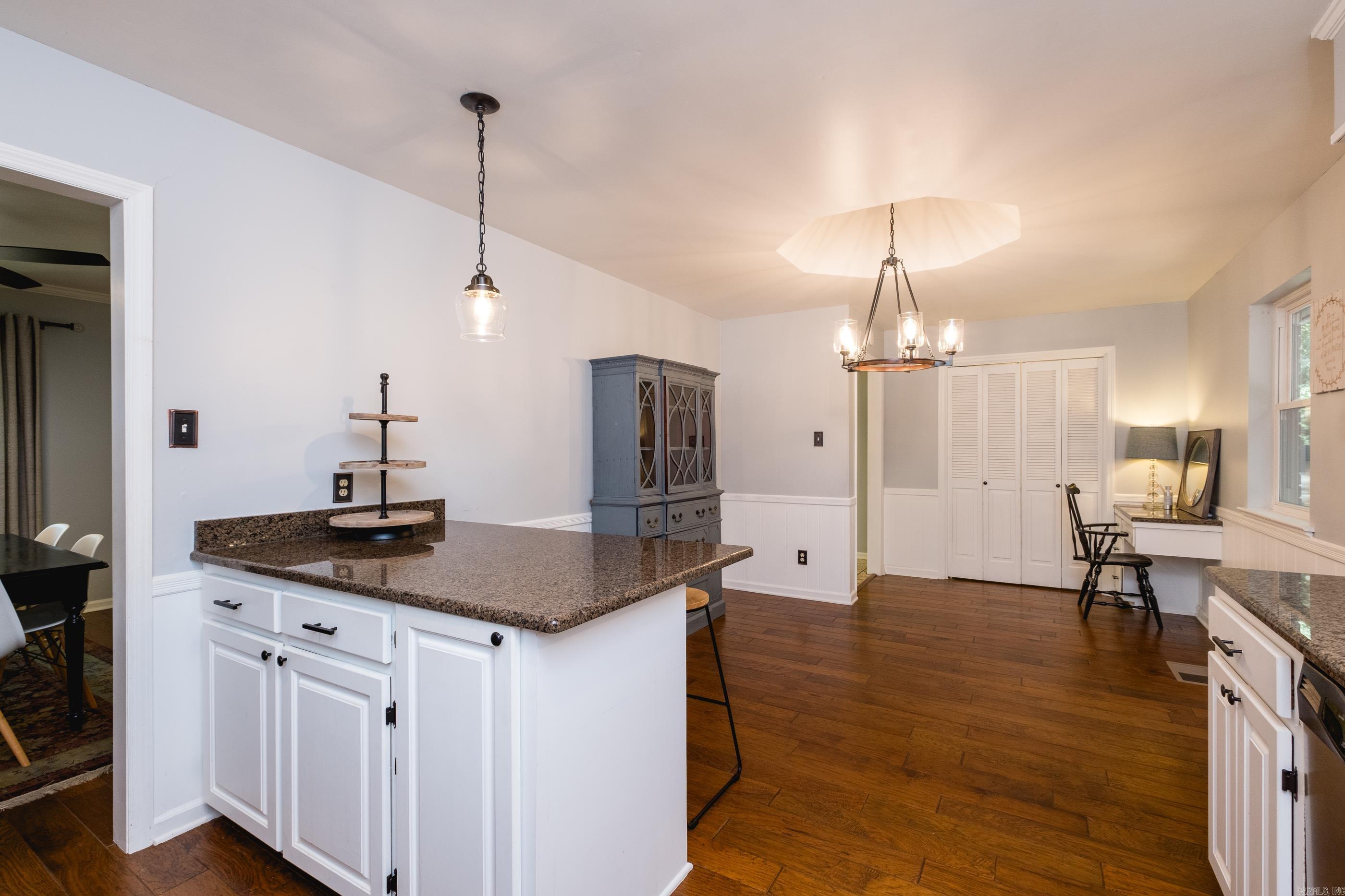 1017 Kings Mountain Drive Property Photo 15